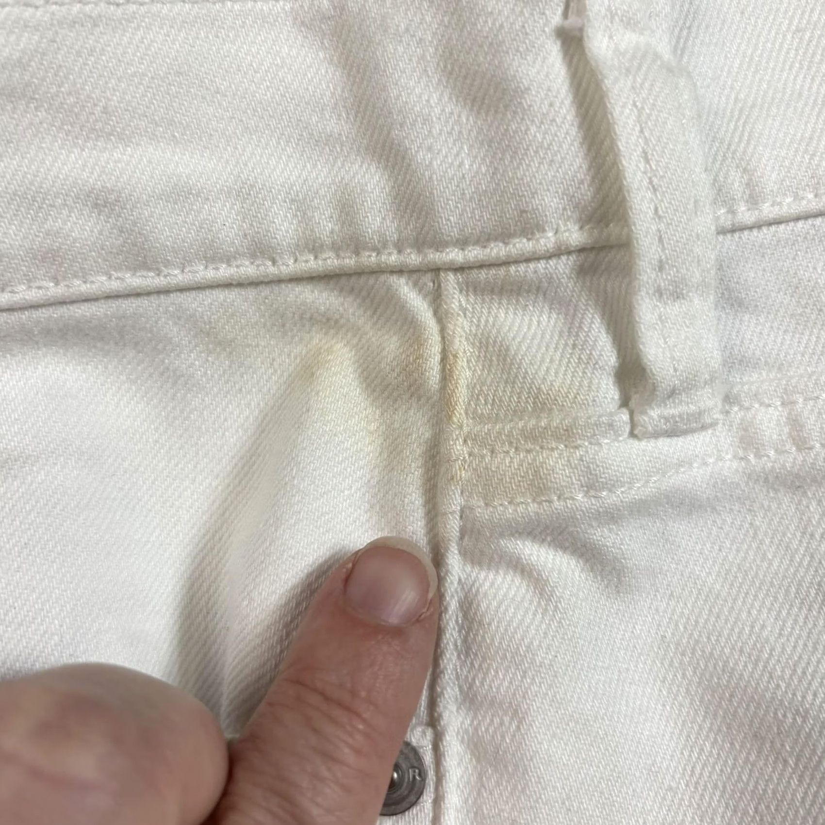Banana Republic VINTAGE Banana Republic Womens Shorts 16 White Girlfriend Denim Washwell Rolled Hem (NOTE: Vintage not applicable) Size 38" / US 16 / IT 52 - 6 Thumbnail