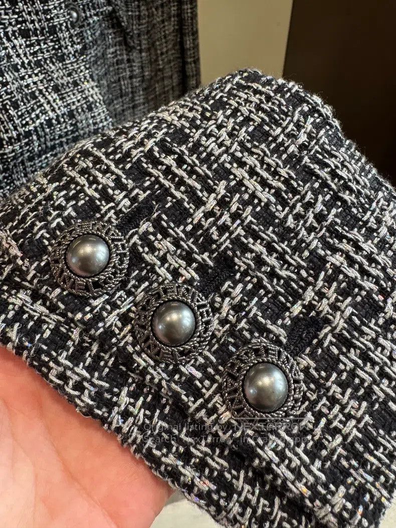 Chanel Chanel Black and silver woven black pearl tweed coat Size XS / US 0-2 / IT 36-38 - 5 Thumbnail