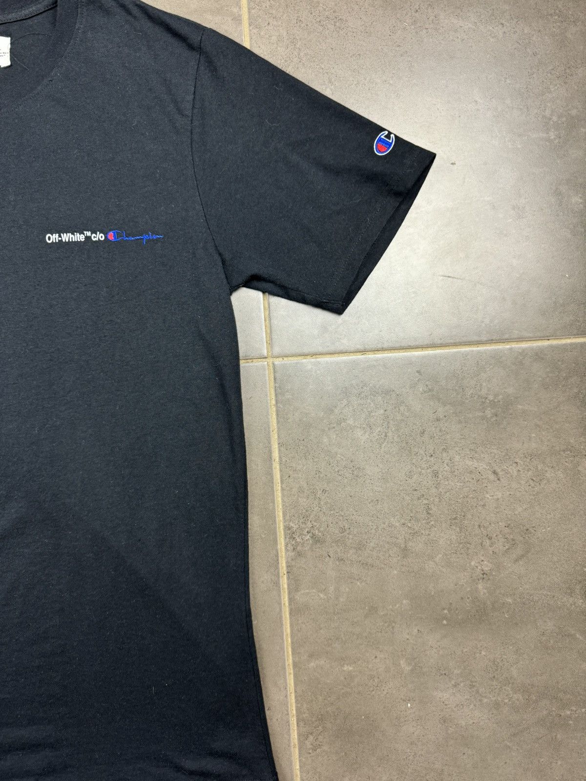 Champion Champion. Street Wear. T Shirt. Size US XL / EU 56 / 4 - 3 Thumbnail