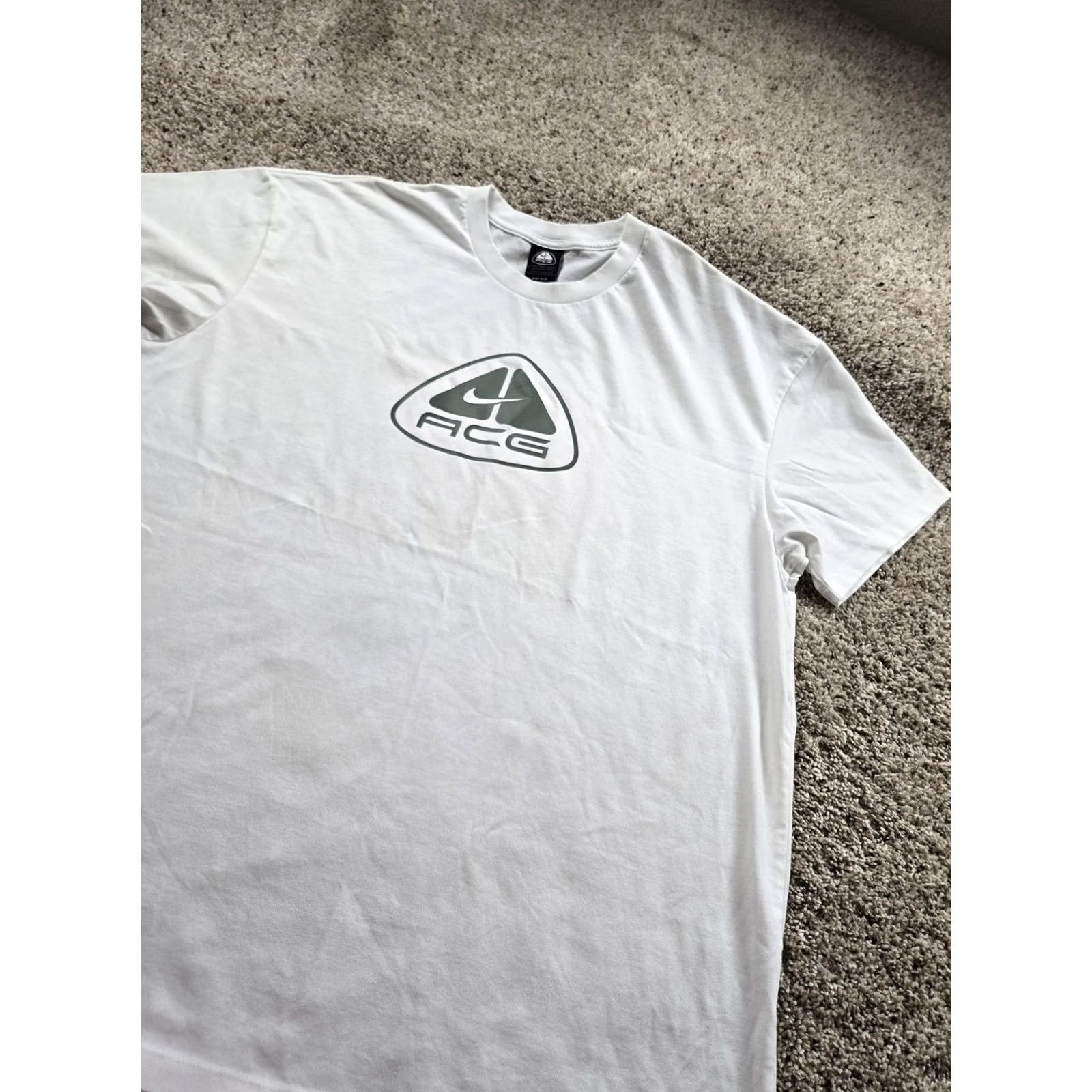 Nike VINTAGE Nike ACG T Shirt Mens 2XL White Dri-FIT Graphic Short Sleeve Logo 2000s Mens Size US XXL / EU 58 / 5 - 2 Thumbnail