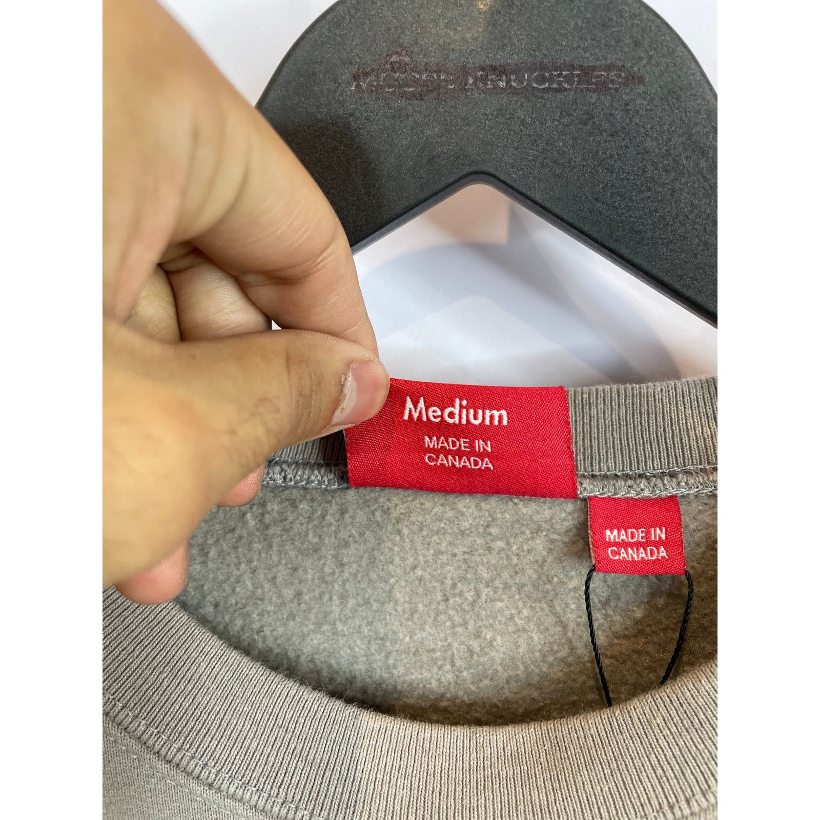 Supreme Supreme Small Box Logo Crewneck Tan Red Used Medium Size US M / EU 48-50 / 2 - 5 Thumbnail