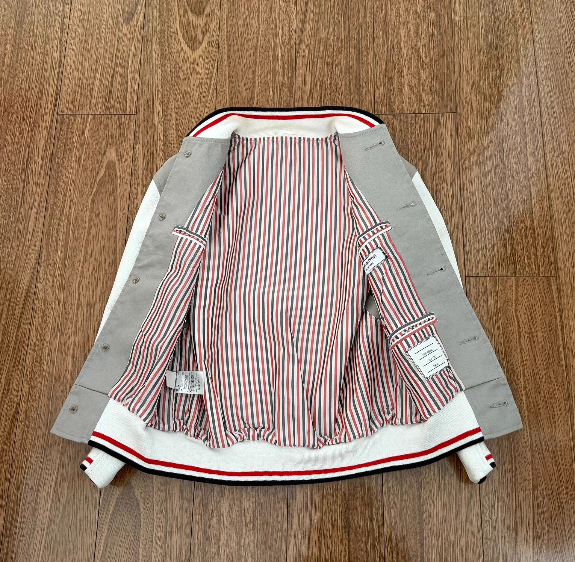 Thom Browne THOM BROWNE Leather-Sleeve 00 Women's USA Baseball Jacket Size XXS / US 00 / IT 34 - 3 Thumbnail