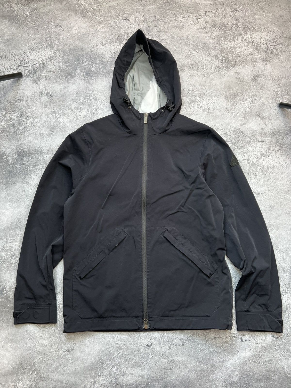 Pyrenex Pyrenex Black Light Jacket Gorpcore Size US S / EU 44-46 / 1 - 1 Thumbnail
