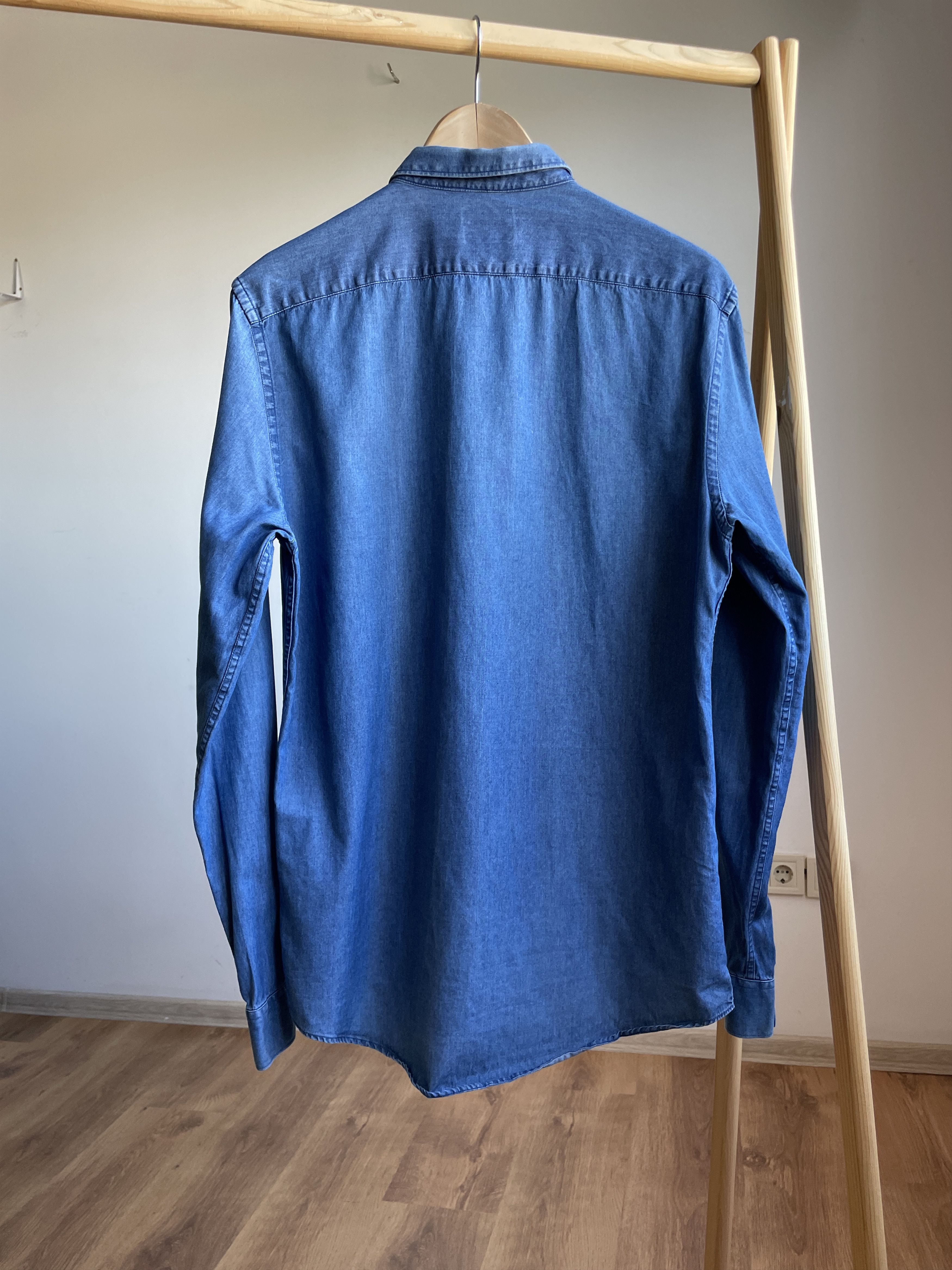 Acne Studios Acne Studios A/W 2010 Classic Slim Denim Shirt Size EUR 50 Size US M / EU 48-50 / 2 - 2 Thumbnail