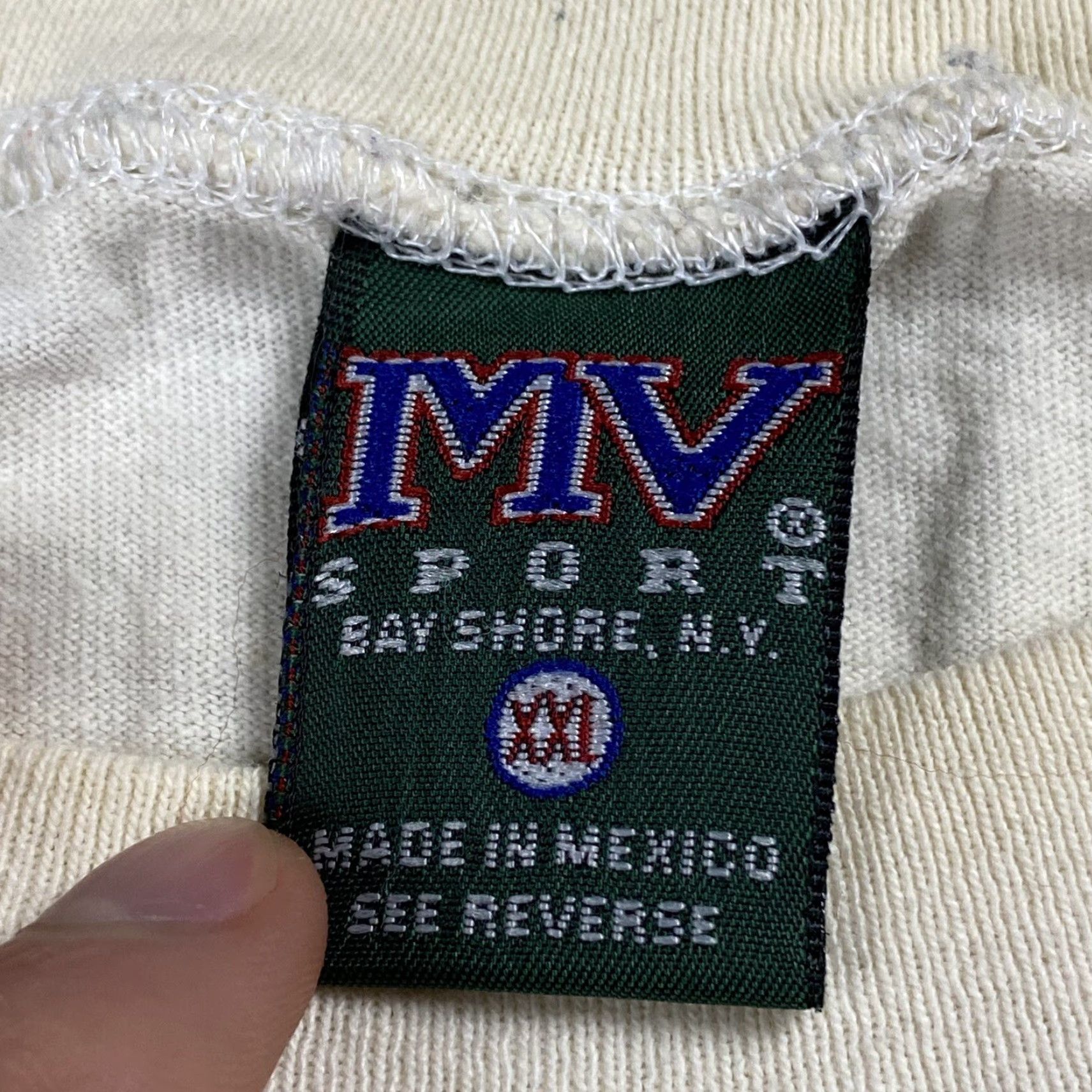 Vintage VINTAGE MV Sport Y2K Graphic Tee Short Sleeve 2XL White Grunge University at Albany 2000s Unisex Size US XXL / EU 58 / 5 - 3 Thumbnail