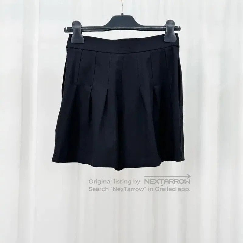 Yves Saint Laurent YSL Black Wool Logo Women's Shorts . Size 23" - 2 Thumbnail