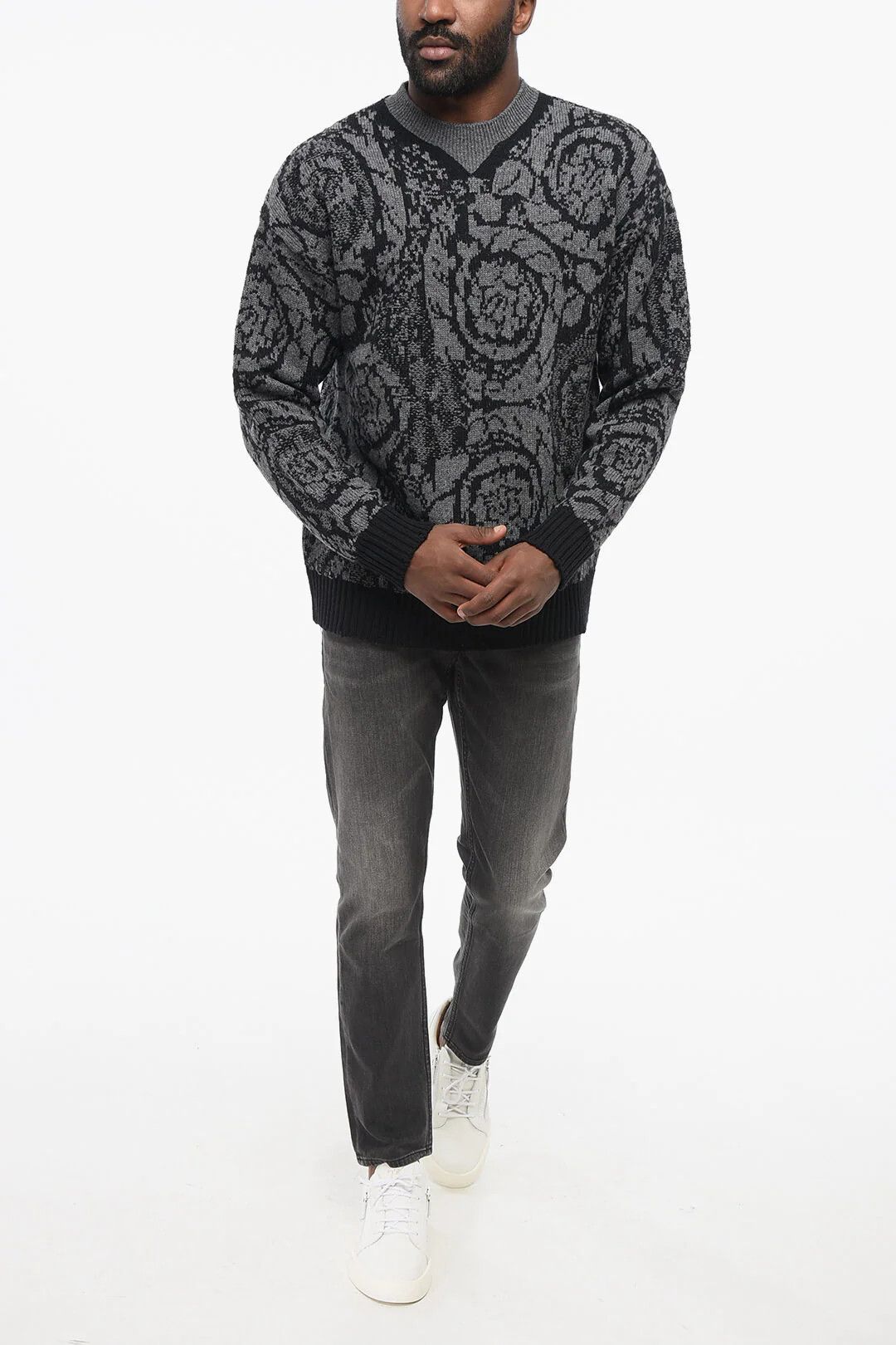 Versace og1mm0426 Virgin Wool Crewneck Sweater in Grey Size US M / EU 48-50 / 2 - 4 Thumbnail