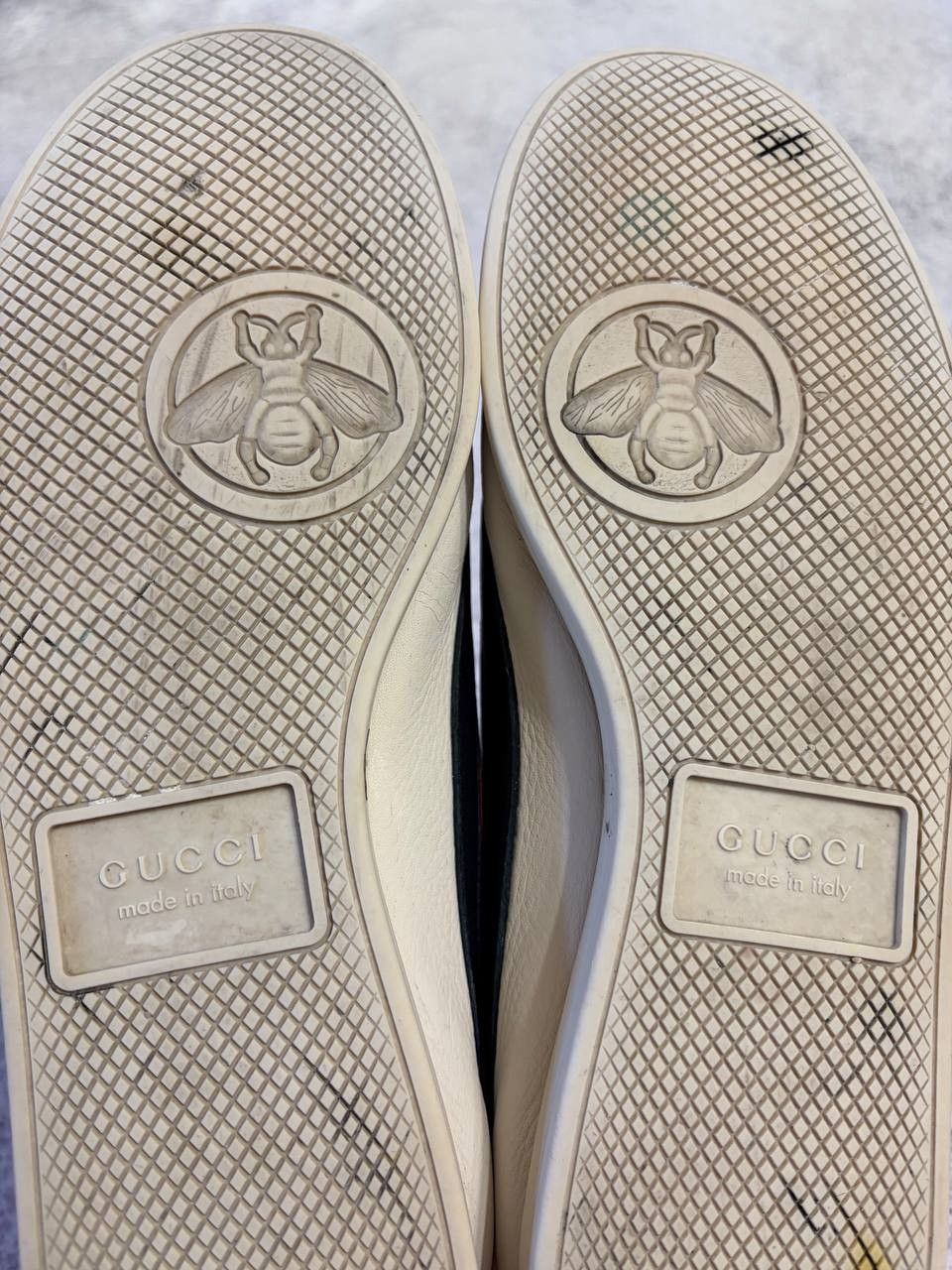 Gucci Gucci Falacer Hebron Bee Embroidery Leather Low Top Sneakers Size US 7 / EU 40 - 12 Thumbnail