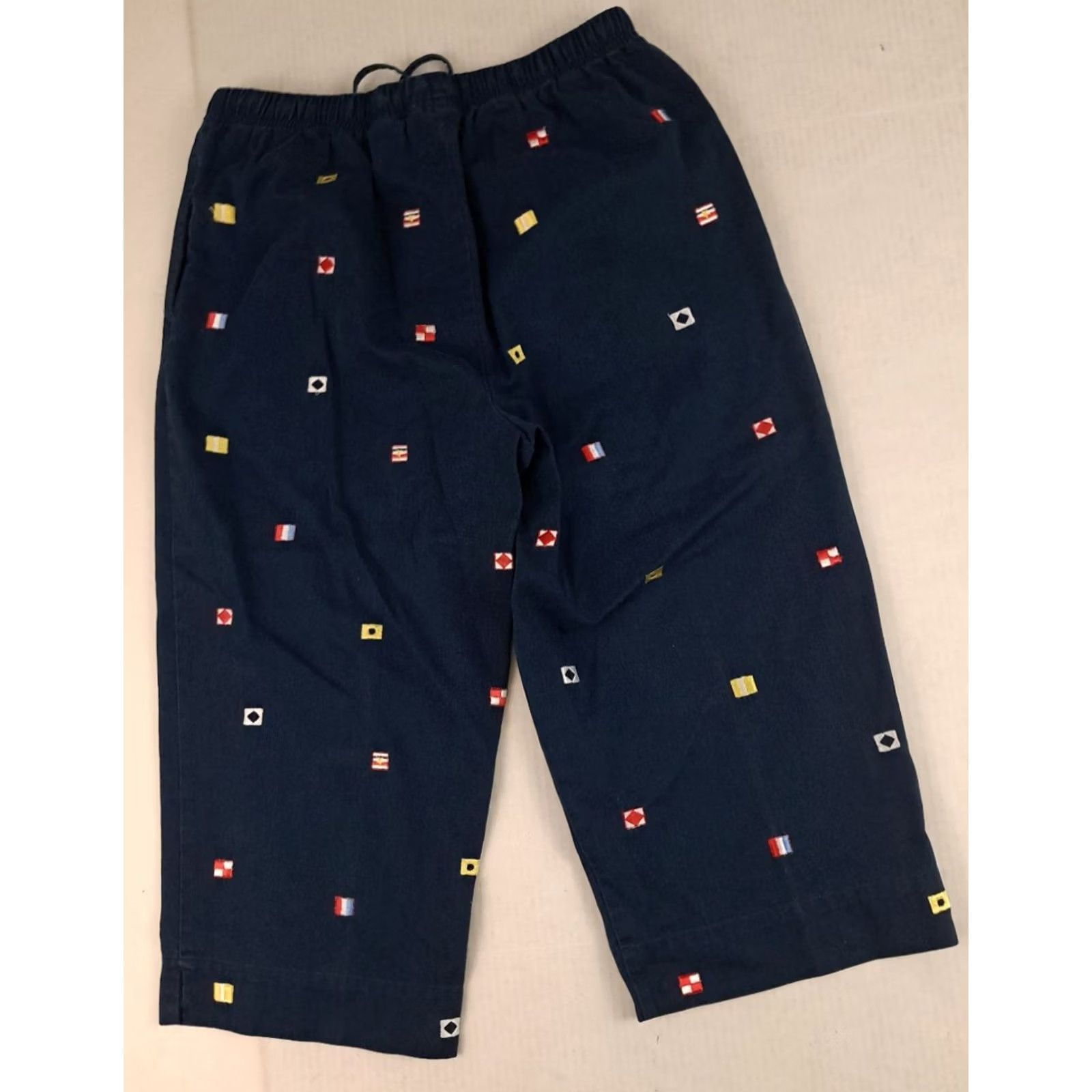 Nautica VINTAGE Woman Breckenridge Nautical Flag Navy Capri Pants size 12 Size 34" / US 12 / IT 48 - 6 Thumbnail