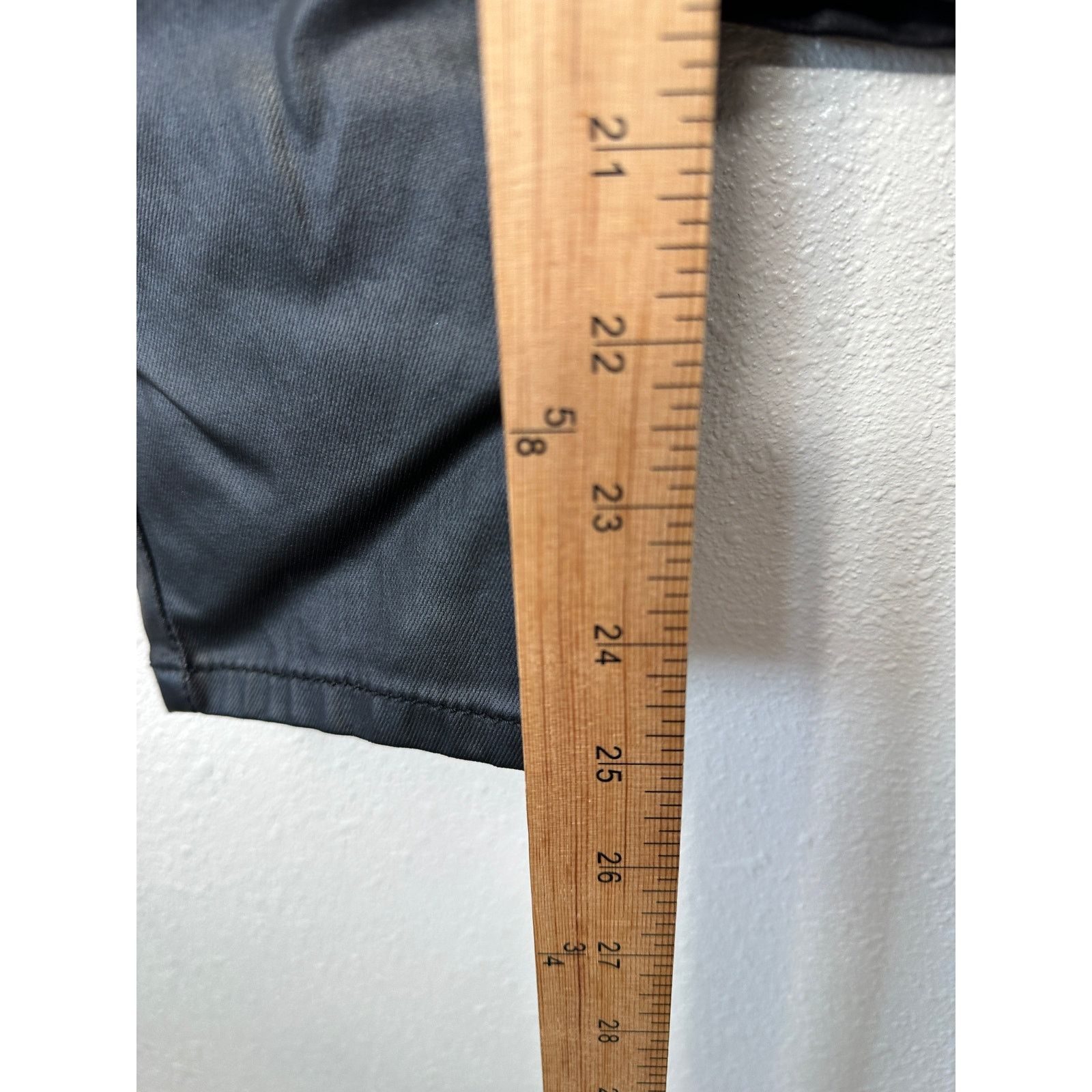 Other 1822 Denim Black Shimmer Leatherette Skinny Pant 30 P / 10 P Size 32" / US 10 / IT 46 - 14 Thumbnail