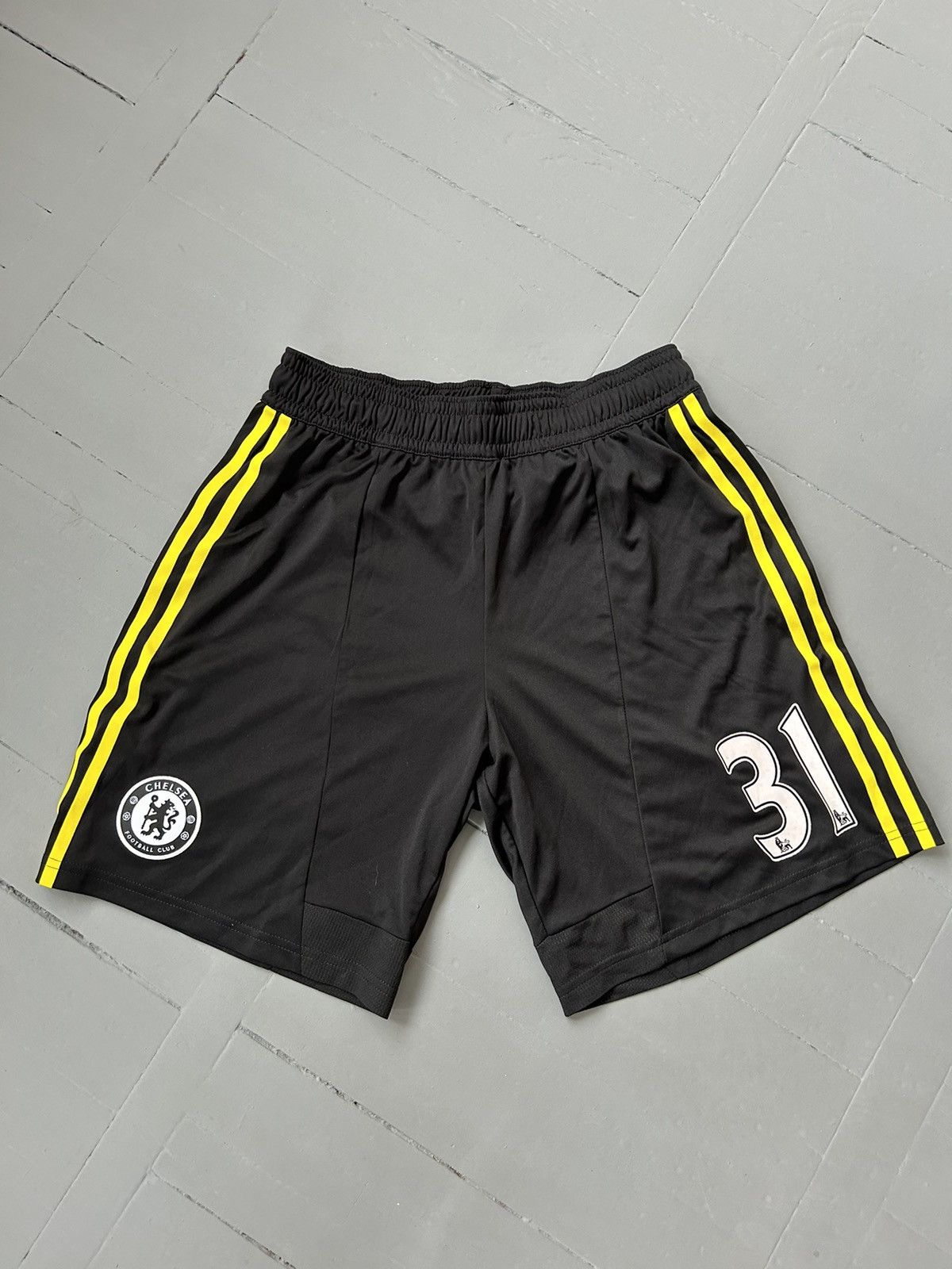 Adidas × Chelsea Soccer Adidas FC Chelsea vintage shorts Size US 34 / EU 50 - 1 Thumbnail