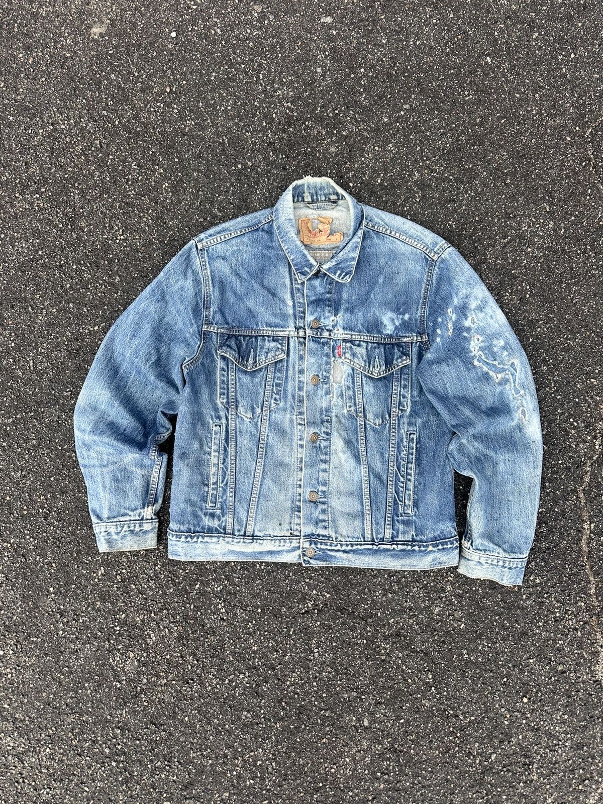 Vintage Levis Denim jacket VERY RARE!!! Jeans USA distressed