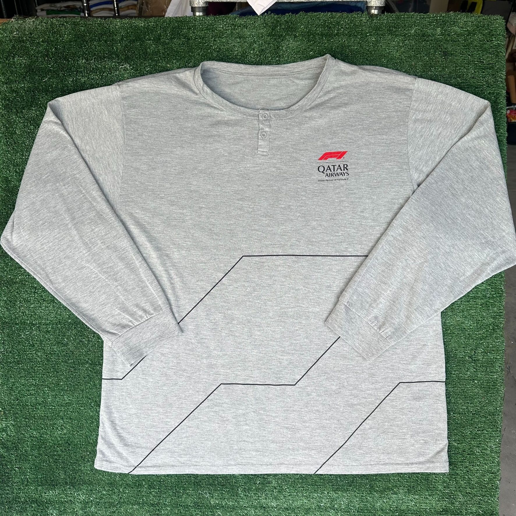 Formula 1 F1 Formula 1 Qatar Airways Henley T-Shirt Long Sleeve Gray X Size US XL / EU 56 / 4 - 1 Thumbnail