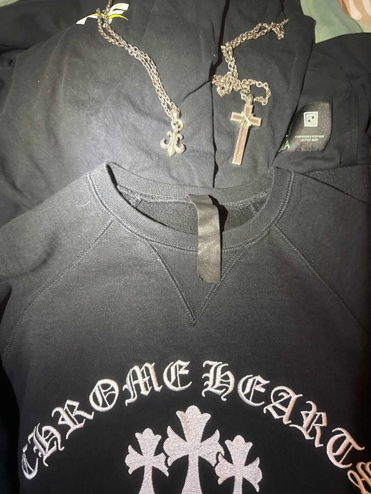Chrome Hearts Chrome Hearts 3 Cross Embroidered Black Crewneck Size US L / EU 52-54 / 3 - 9 Thumbnail