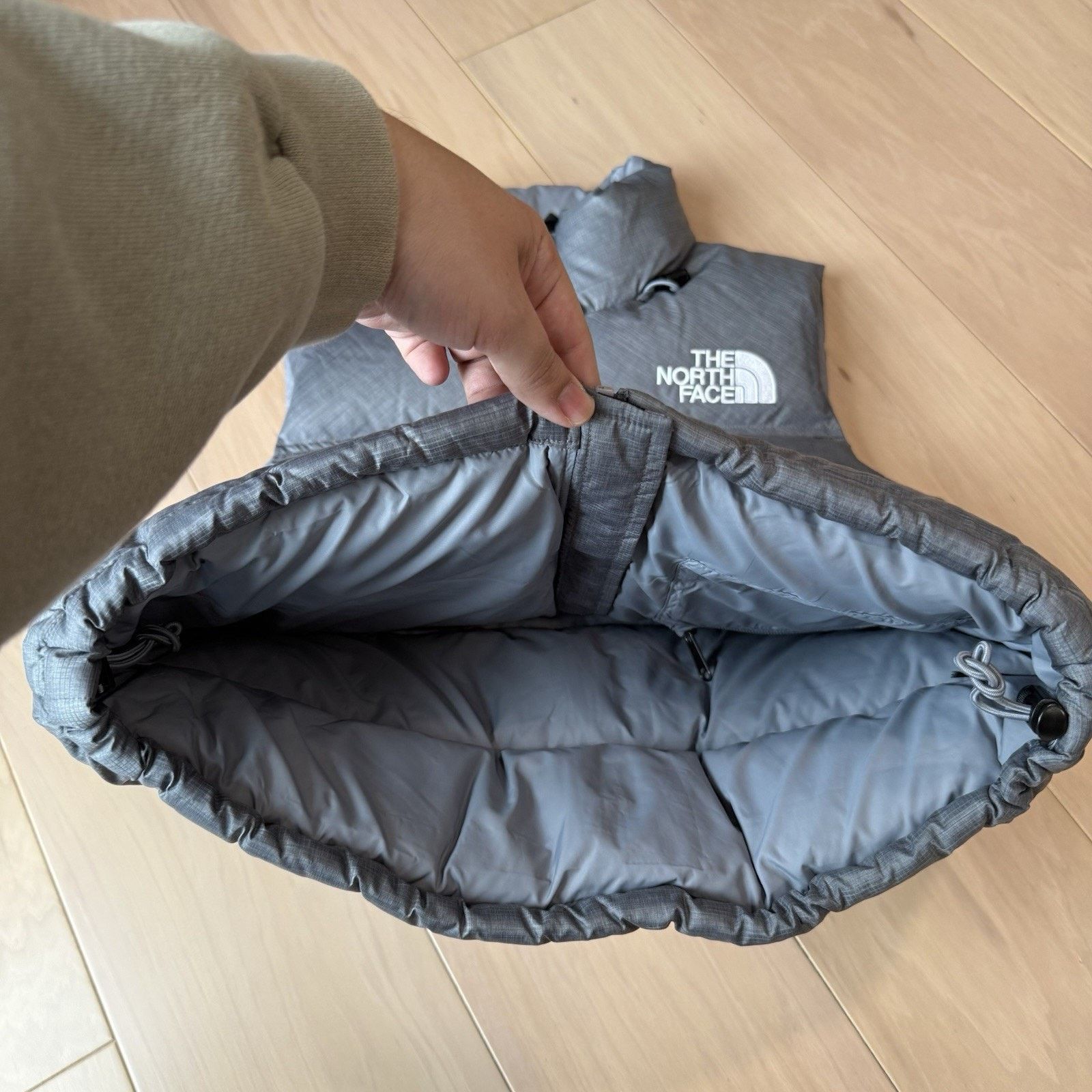 The North Face North Face 700 Vest Women's Small Goose Down Insulated Size S / US 4 / IT 40 - 5 Thumbnail