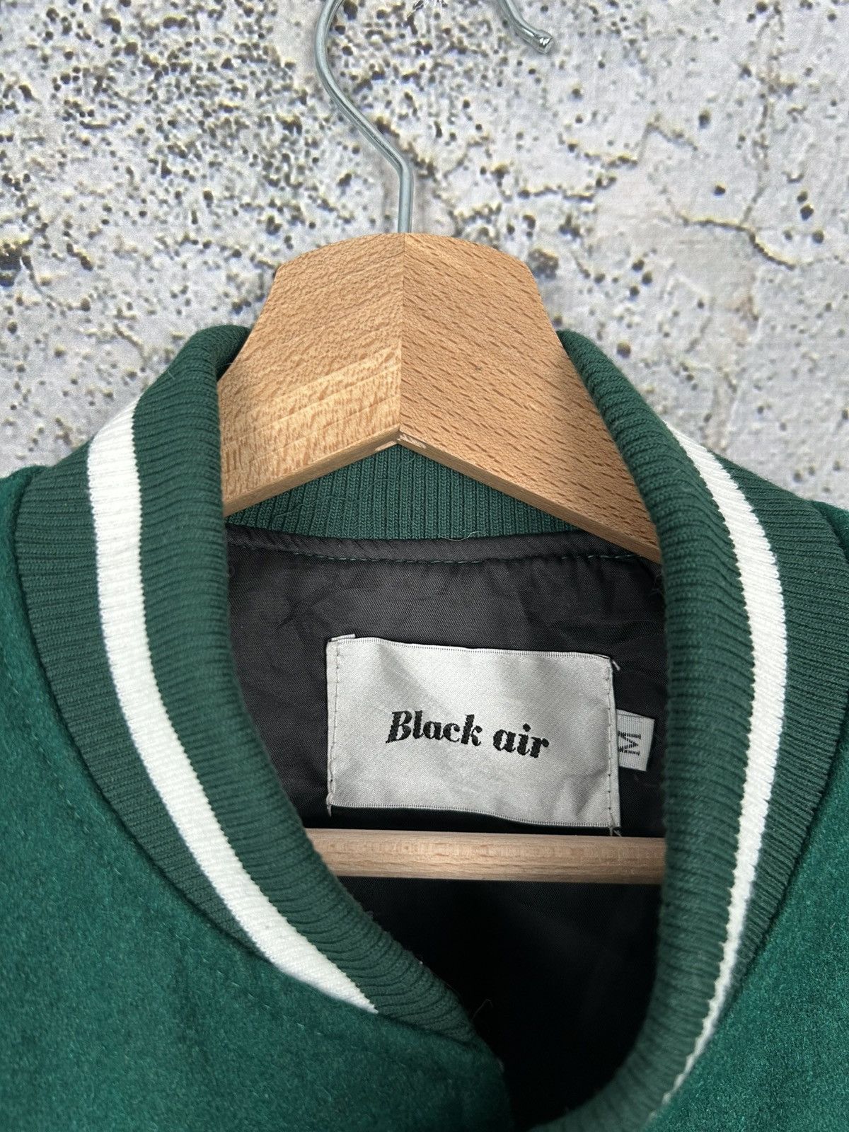 Japanese Brand Vintage Black Air Green Wool Varsity Jacket Streetwear Baggy Size US M / EU 48-50 / 2 - 7 Thumbnail