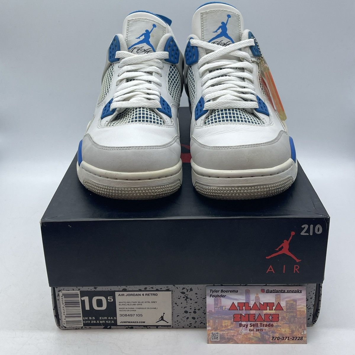 Jordan Brand Air Jordan military blue Size US 10.5 / EU 43-44 - 2 Thumbnail