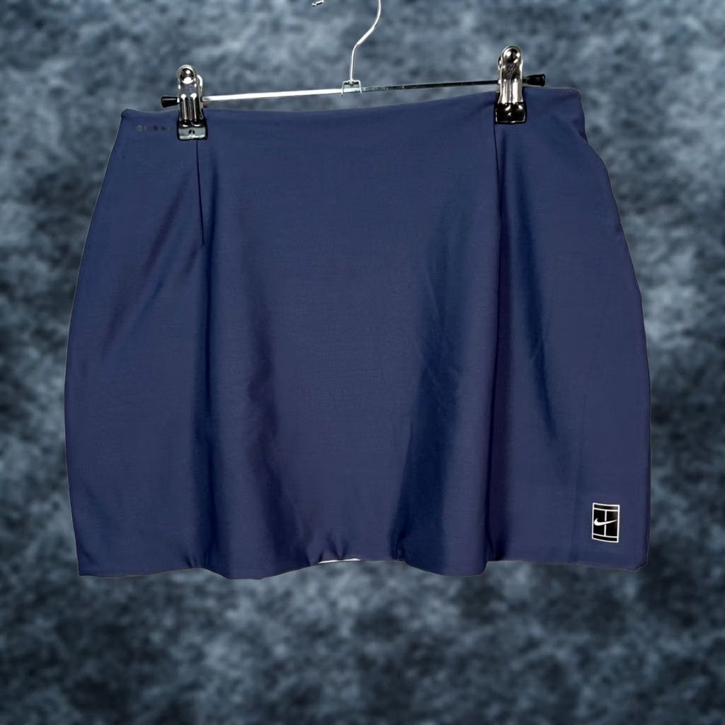 Nike Nike Womens Skirt Reversible Navy Blue Athletic Sportswear Fit Tennis Size 32" / US 10 / IT 46 - 1 Thumbnail