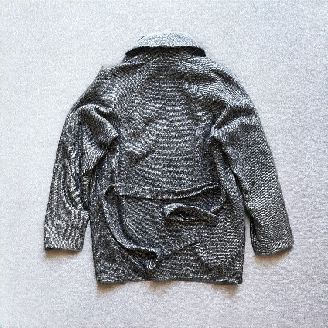 A Kind Of Guise Alpaca rare cloak.