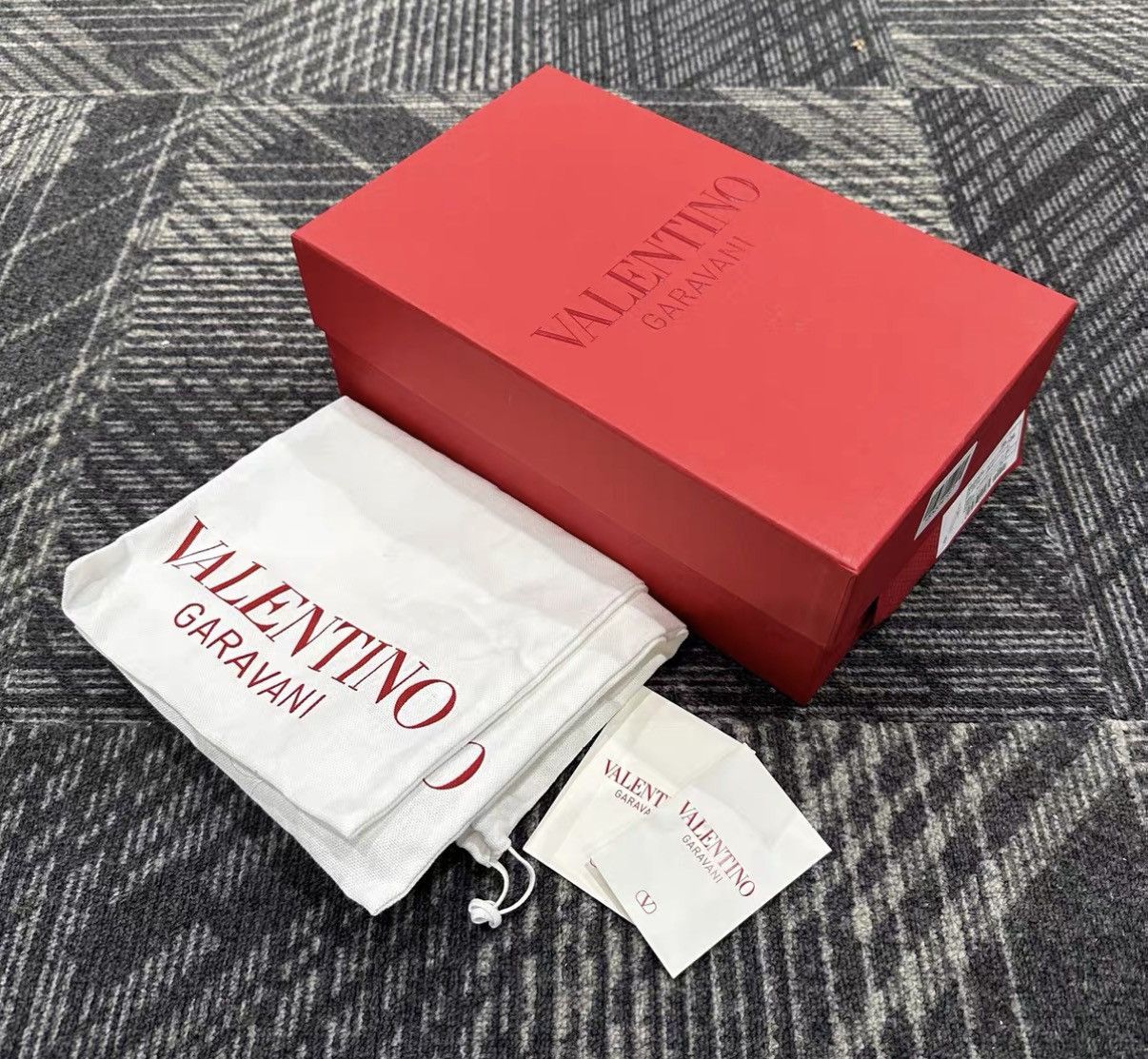 Valentino Valentino V Logo Leather Buckle Stiletto Heels J42 Size US 6 / IT 36 - 7 Thumbnail