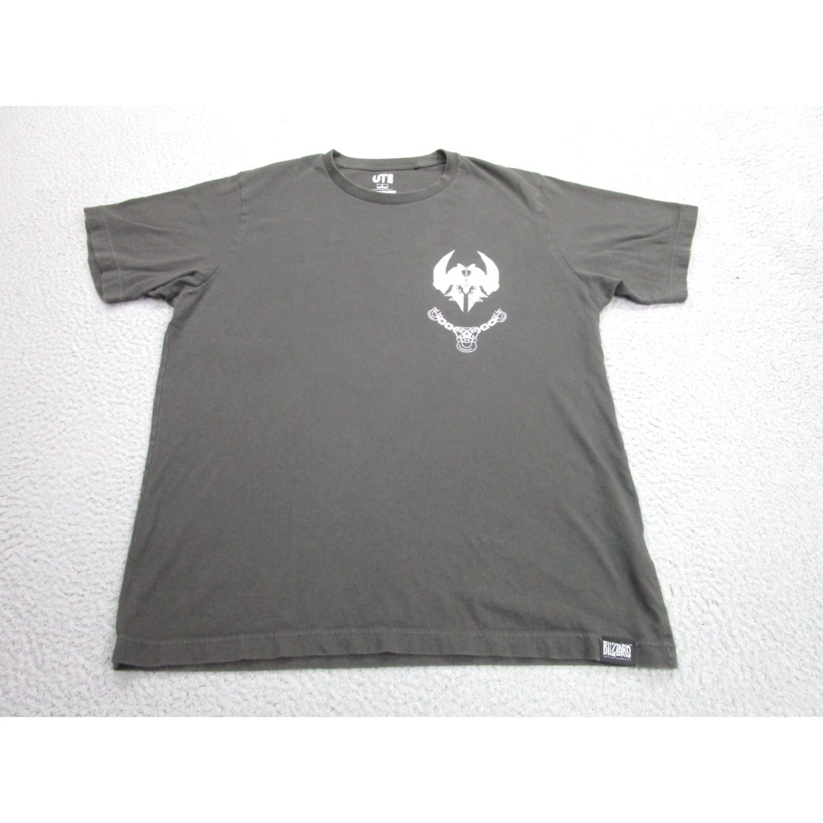 Uniqlo VINTAGE Uniqlo Shirt Mens L Gray Blizzard Horned Skull Game Graphic Tee UT 2019 Size US L / EU 52-54 / 3 - 2 Thumbnail