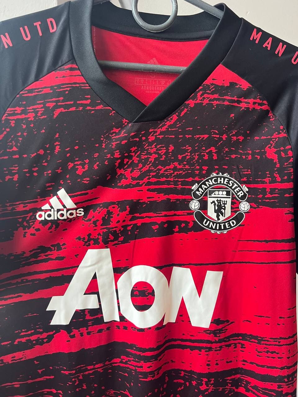 Adidas 2020/21 MANCHESTER UNITED TRAINING SOCCER FOOTBALL JERSEY S Size US S / EU 44-46 / 1 - 3 Thumbnail