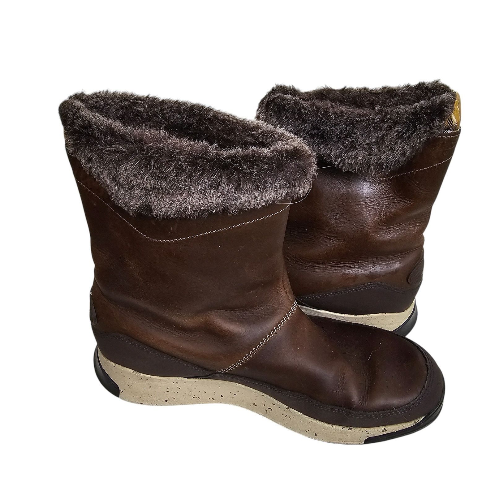 Chaco Chaco Womens Borealis Mid Waterproof Leather Boots 8.5 Hike Size US 8.5 / IT 38.5 - 6 Thumbnail