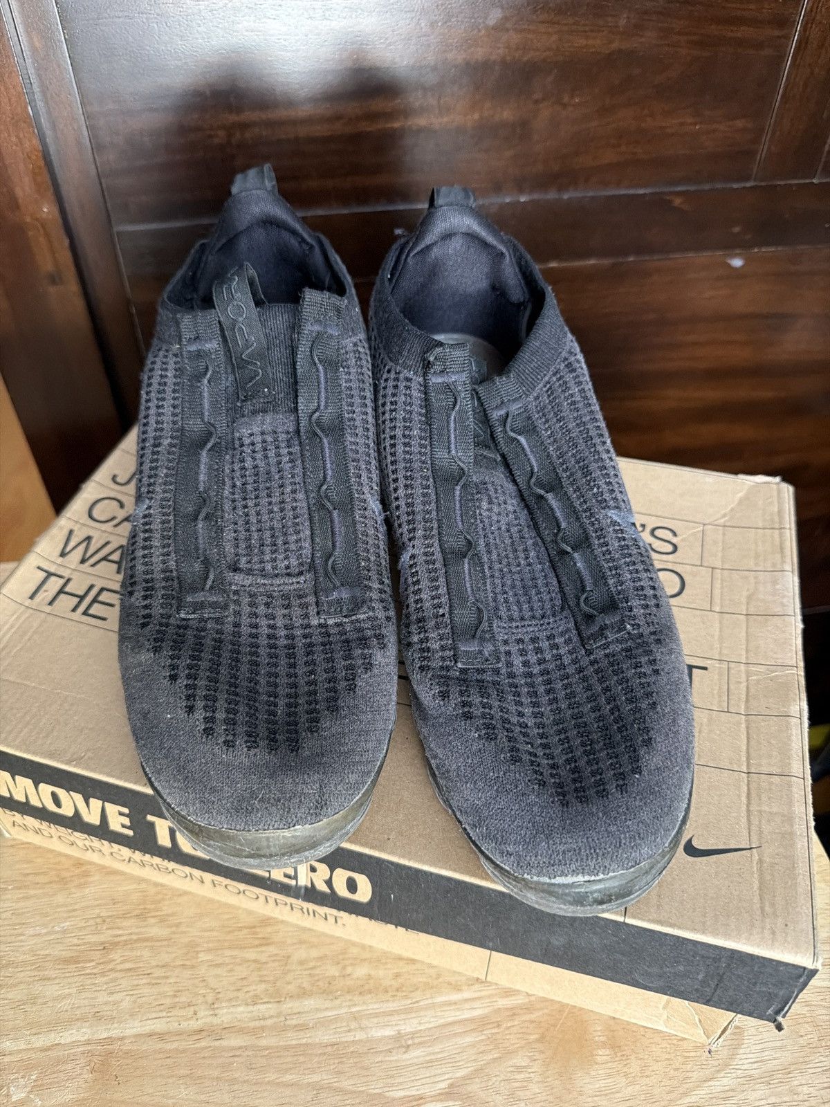 Nike Nike Air VaporMax 2021 Flyknit Triple Black Size US 10 / EU 43 - 3 Thumbnail