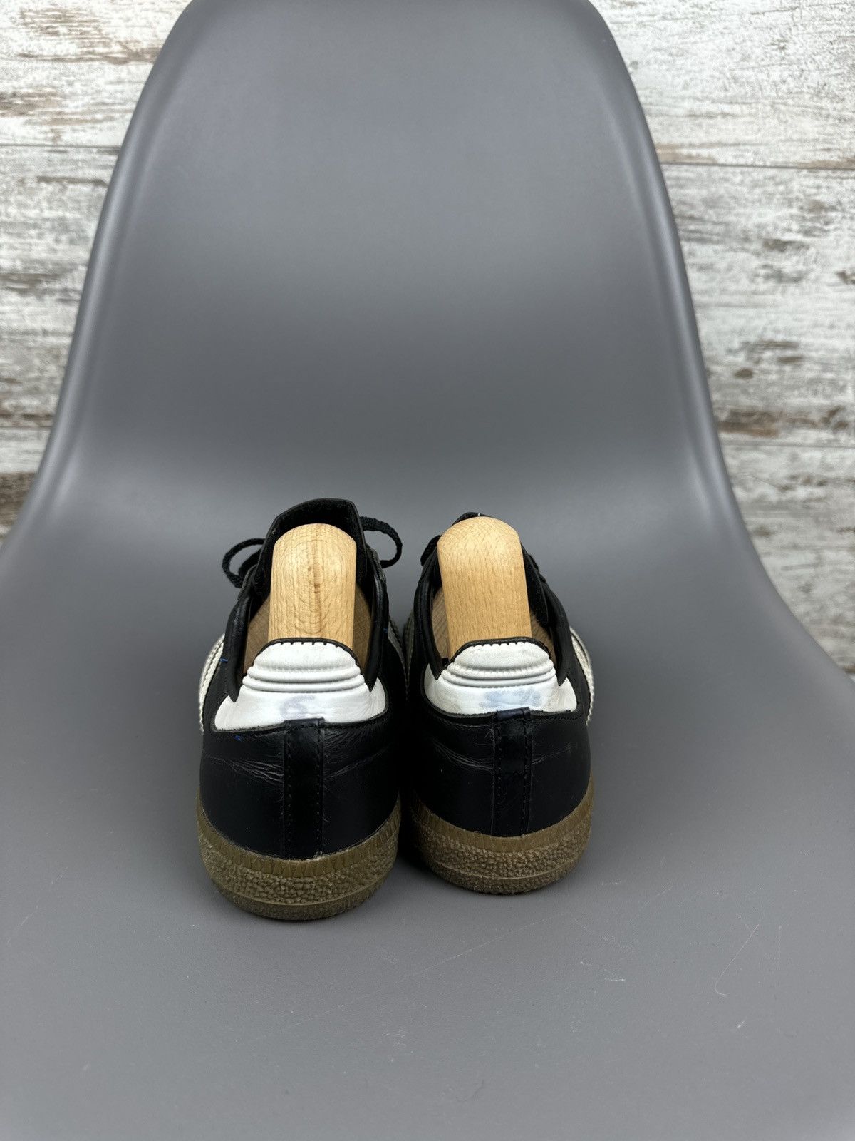 Adidas Women’s Vintage Adidas Samba Sneakers y2k rare size 38,5 Size US 6 / IT 36 - 11 Thumbnail