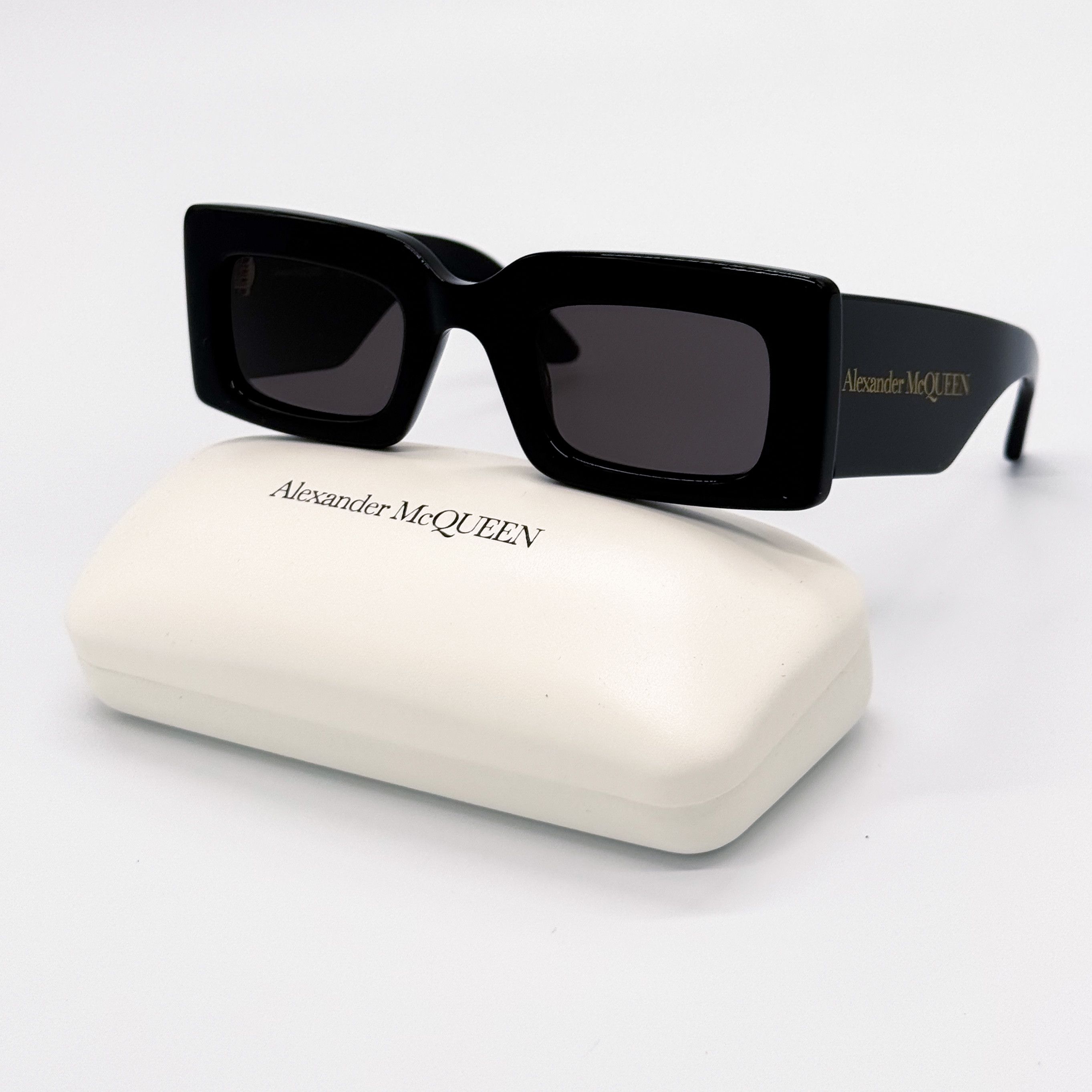 Alexander McQueen NEW ALEXANDER MCQUEEN SUNGLASSES WOMEN SQUARE AM0433S 001 Size ONE SIZE - 1 Thumbnail