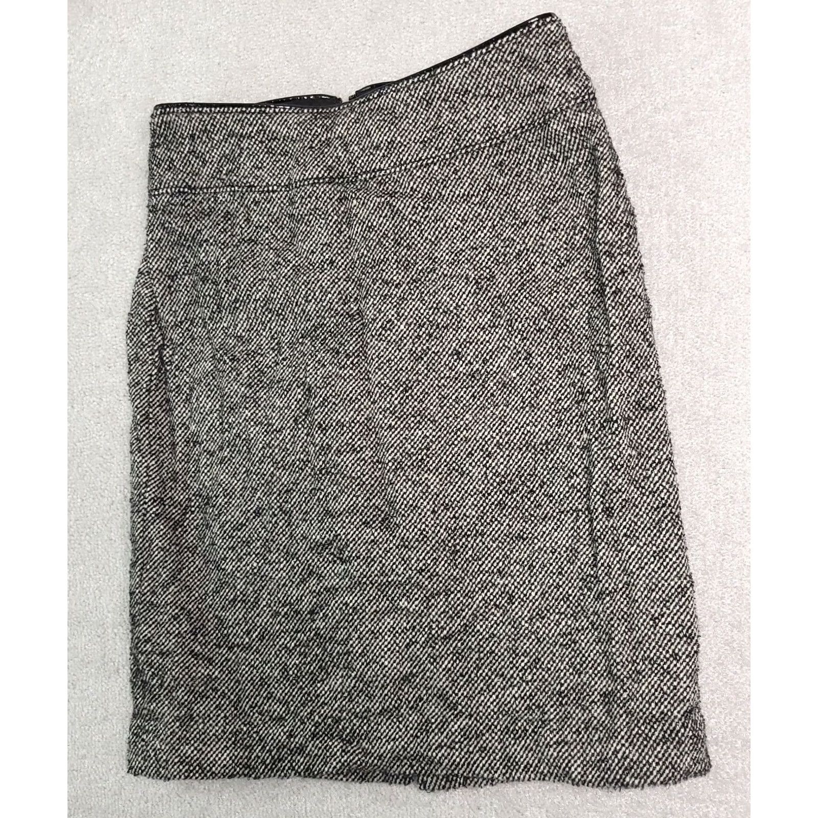 Banana Republic Banana Republic Skirt Womens 0 Gray Tweed Pencil Mini Women Wool Faux Leather Trim Size 25" / US 0 / IT 36 - 2 Thumbnail