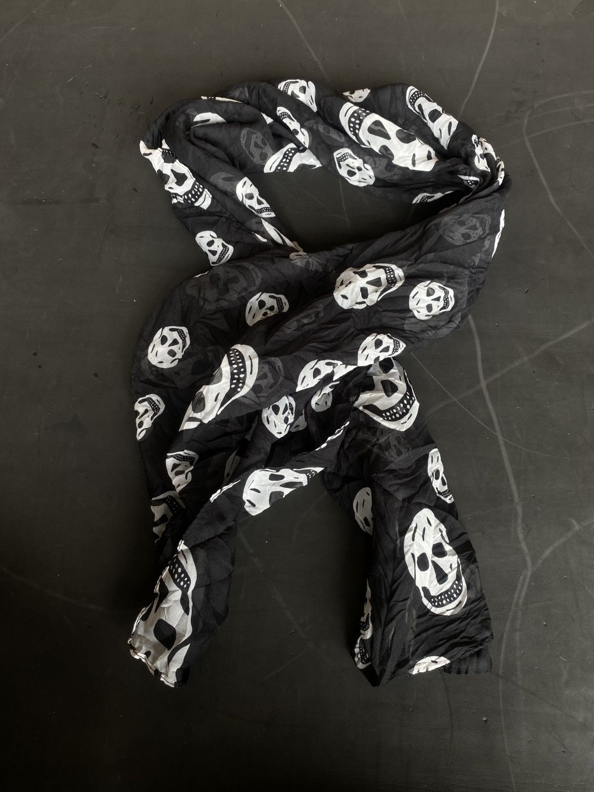 If Six Was Nine × Japanese Brand × Le Grande Bleu (L.G.B.) Skull japanese scarf ifsixwasnine lgb Size ONE SIZE - 2 Thumbnail