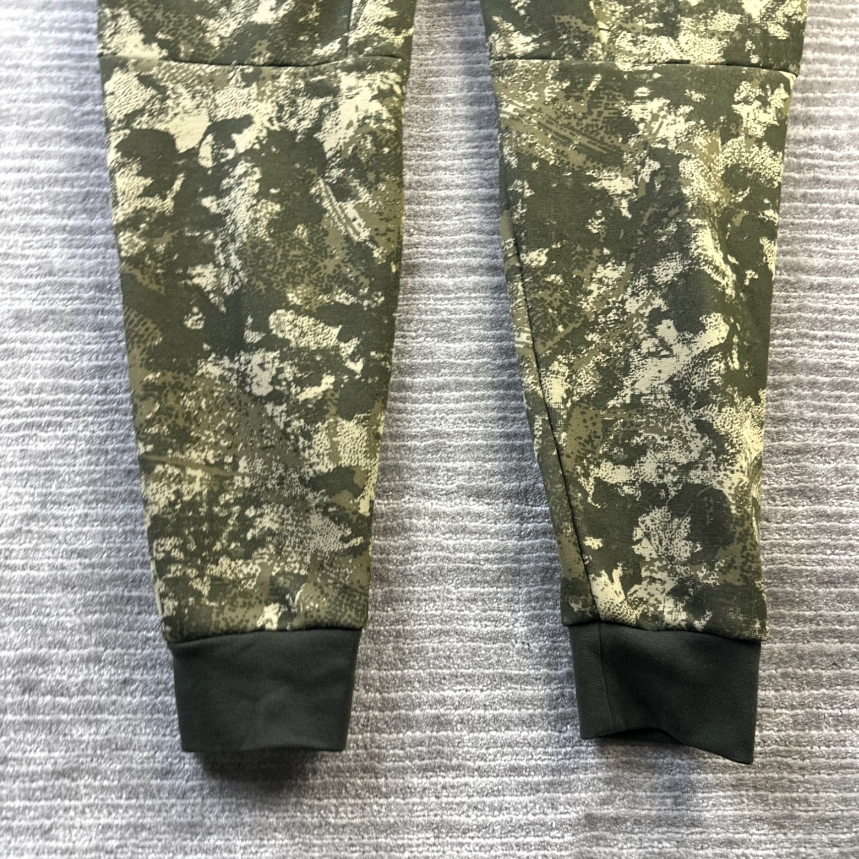 Nike Nike Tech Fleece Pants Mens Medium Green Camouflage Jogger Sweatpants Size US 30 / EU 46 - 6 Thumbnail
