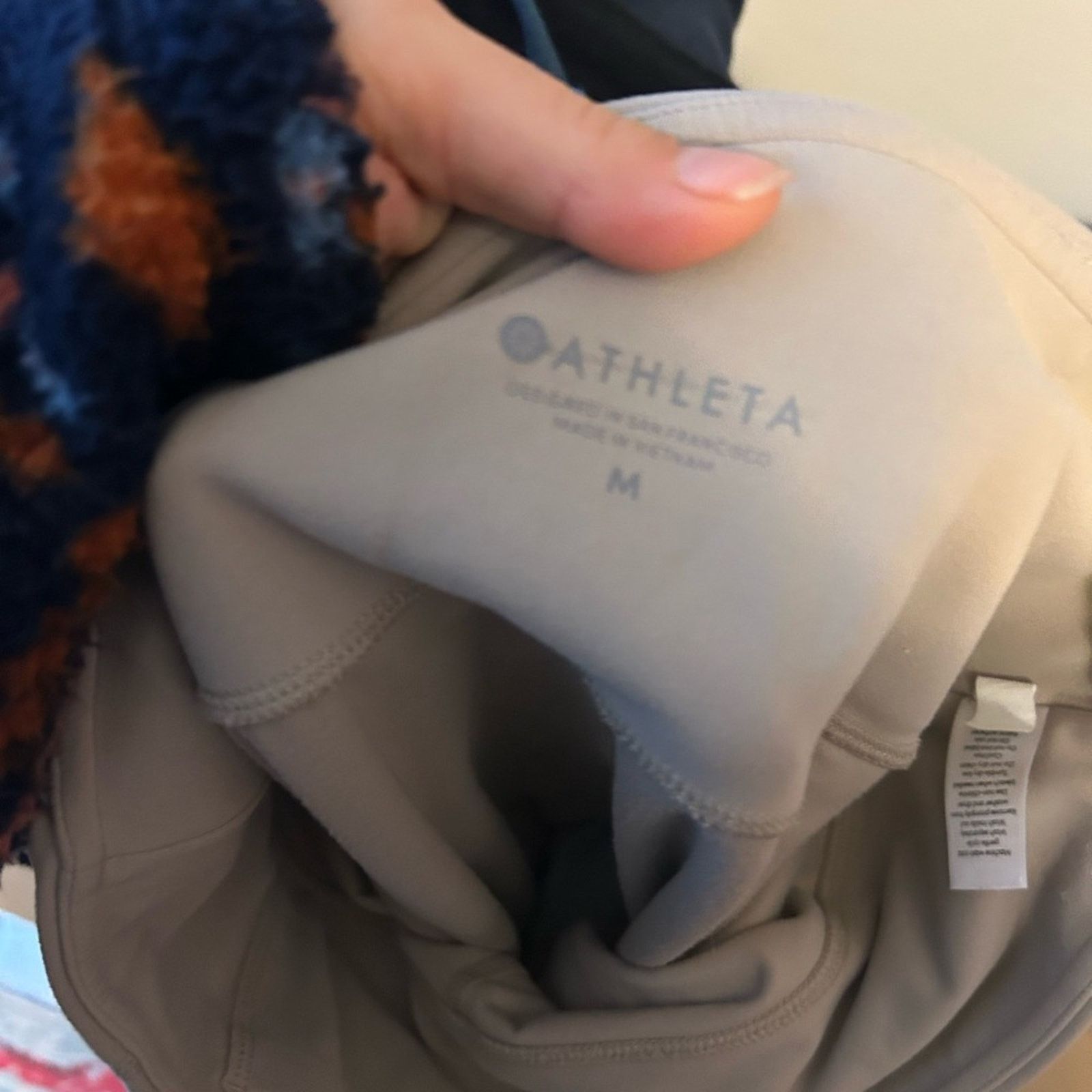 Athleta Athleta Exhale Mesh Capri Pants Size 30" / US 8 / IT 44 - 4 Thumbnail