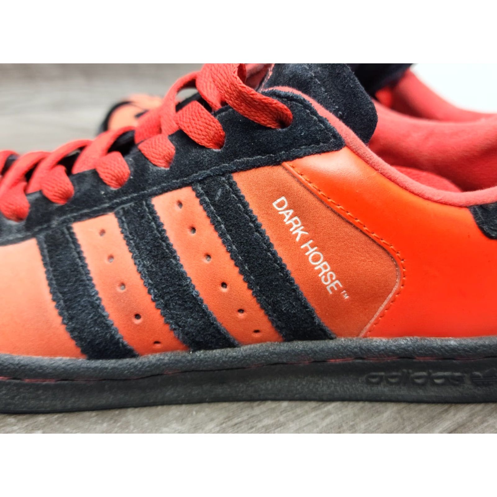 Adidas Adidas CENTURY LO R3 Series 3 Adicolor Dark Horse Comics Sneaker Mens Size 6.5 Red Comics Retro Leather Sole Gummi Size US 7 / EU 40 - 5 Thumbnail
