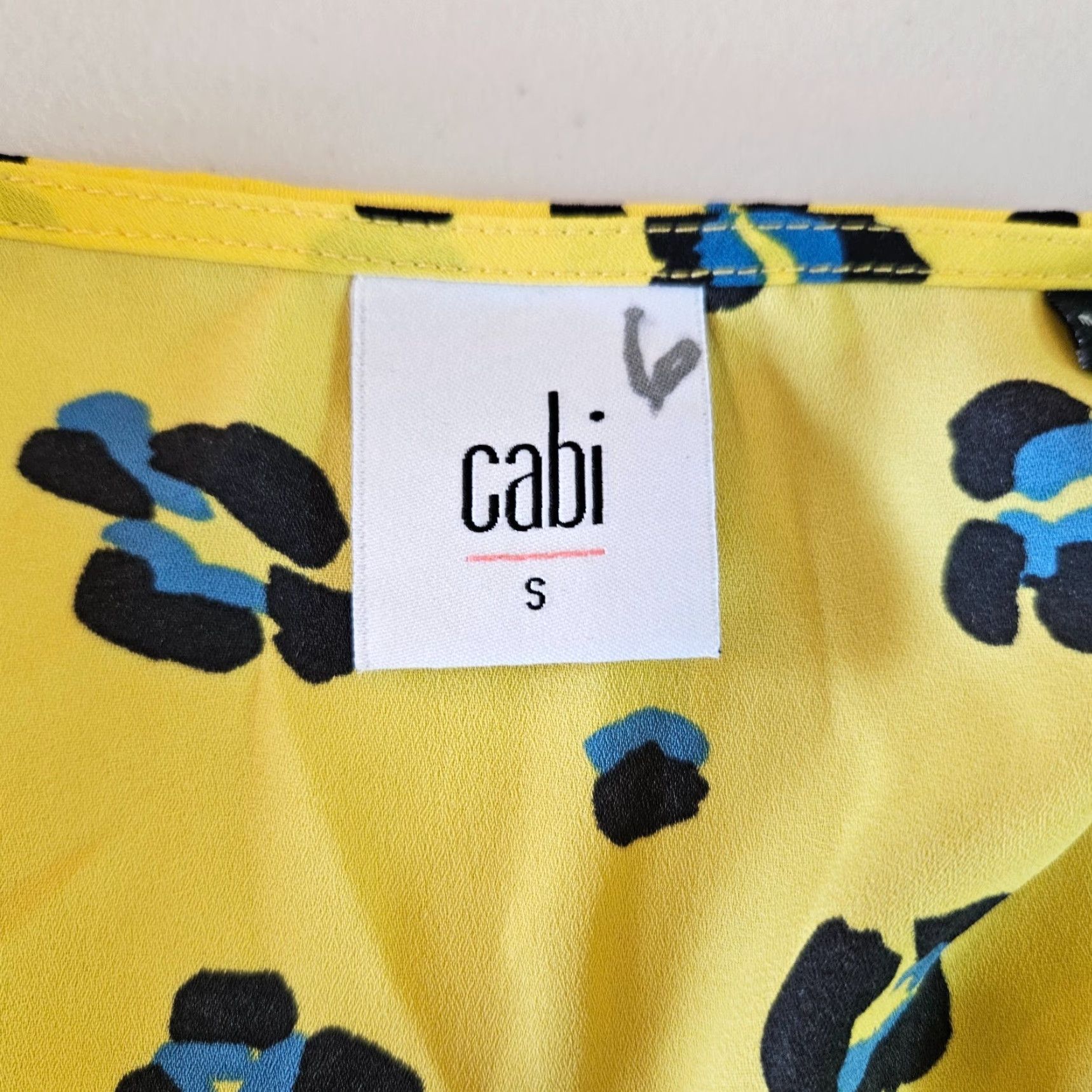 Vintage Cabi Womens Blouse Tie Front Size S Yellow Black Animal Print Shirt Womens Tan Yellow Size S / US 4 / IT 40 - 5 Thumbnail