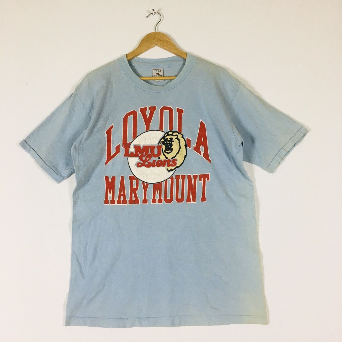 Vintage LOYOLA LMU LIONS MARY MOUNT Team