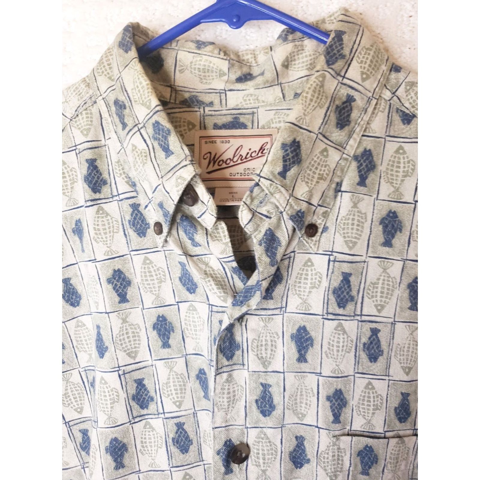 Vintage Woolrich Button-Up Shirt Men L Beige Blue Green Fish Pattern Hiking Outdoor Shirt Adults Regular Cotton Pockets 48 Chest Collar Button-Up Short Sleeve Size US L / EU 52-54 / 3 - 6 Thumbnail