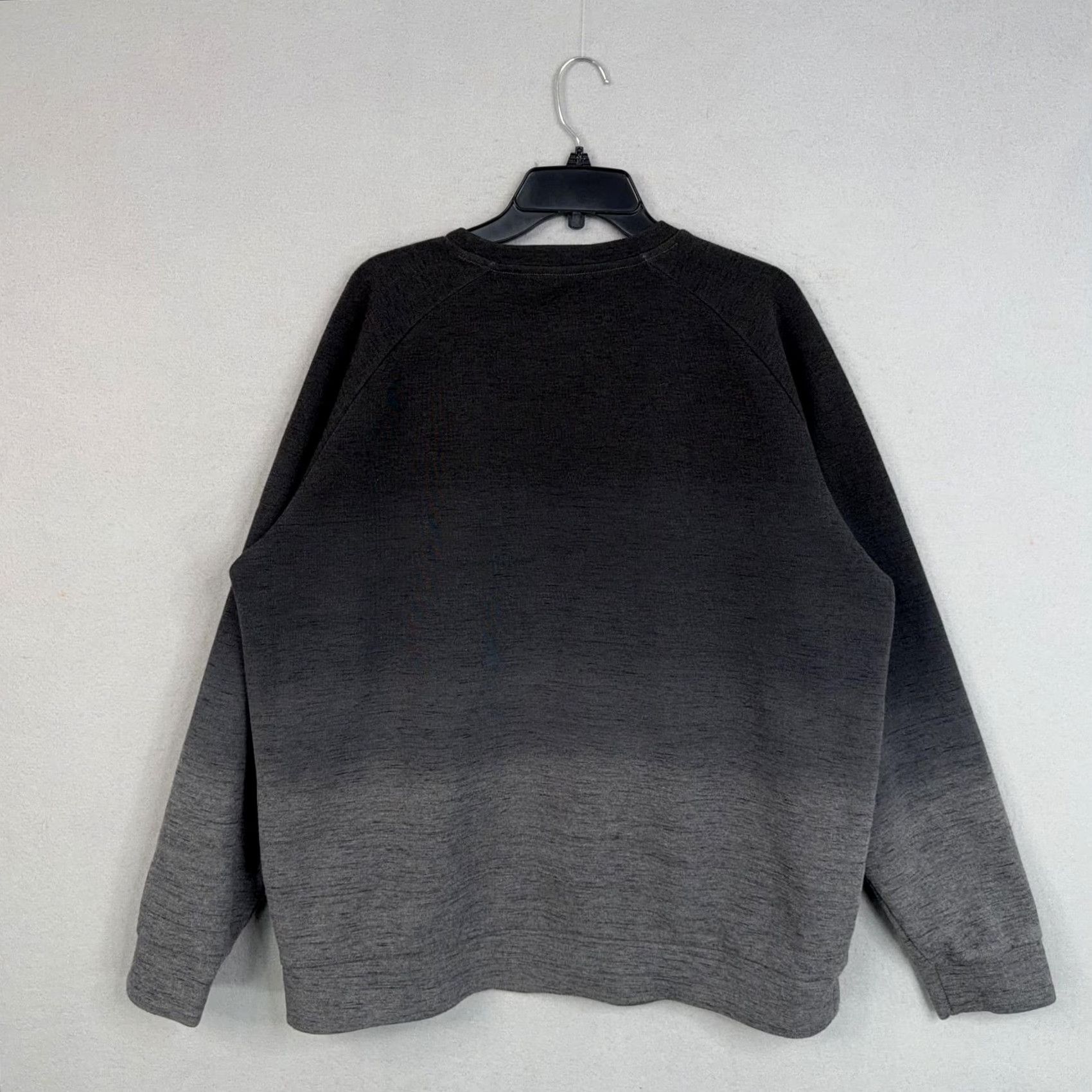 American Eagle Outfitters American Eagle Outfitters Sweatshirt Mens 2XL Gray Gradient Pullover Crewneck AEActive Flex Knit Raglan Long Sleeve Regular Fit Logo Front Hem Mens Size US XXL / EU 58 / 5 - 6 Thumbnail