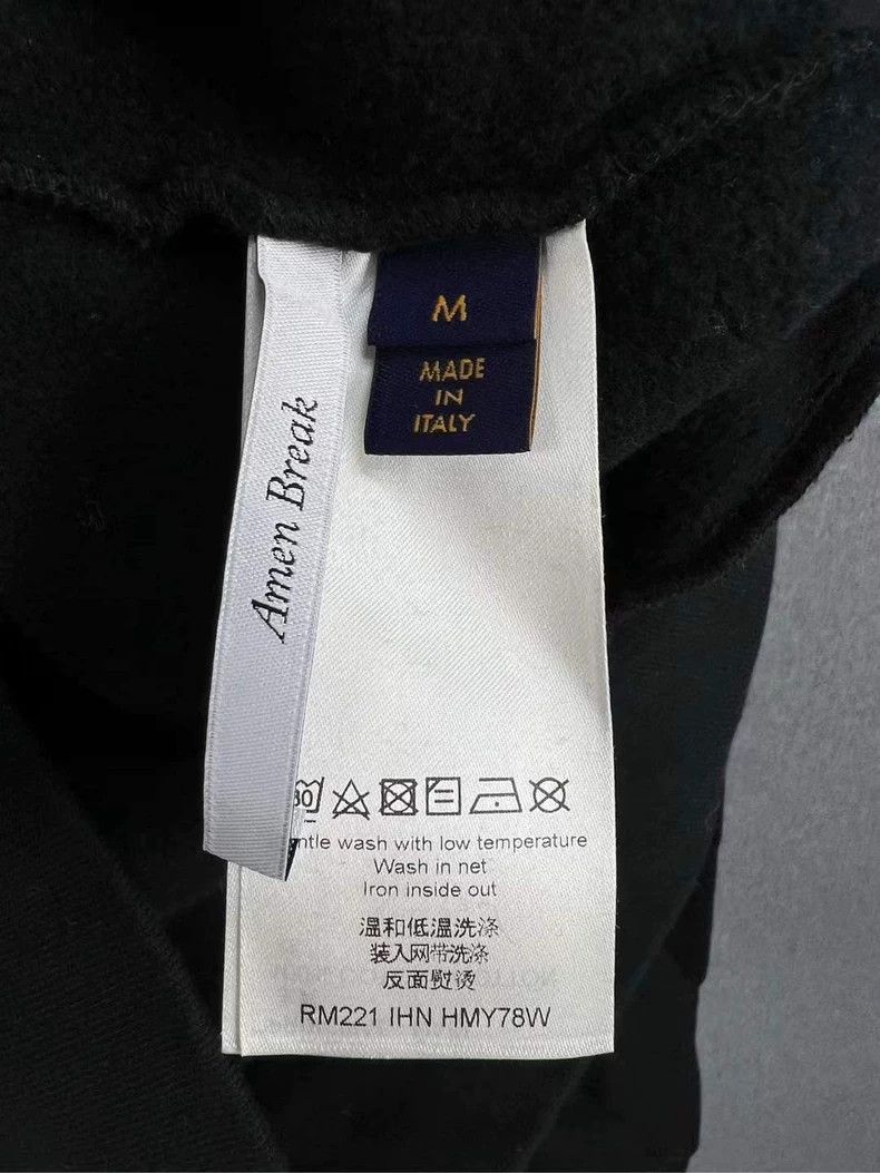Louis Vuitton Louis Vuitton Black and white graffiti monogram hoodie Size US M / EU 48-50 / 2 - 4 Thumbnail