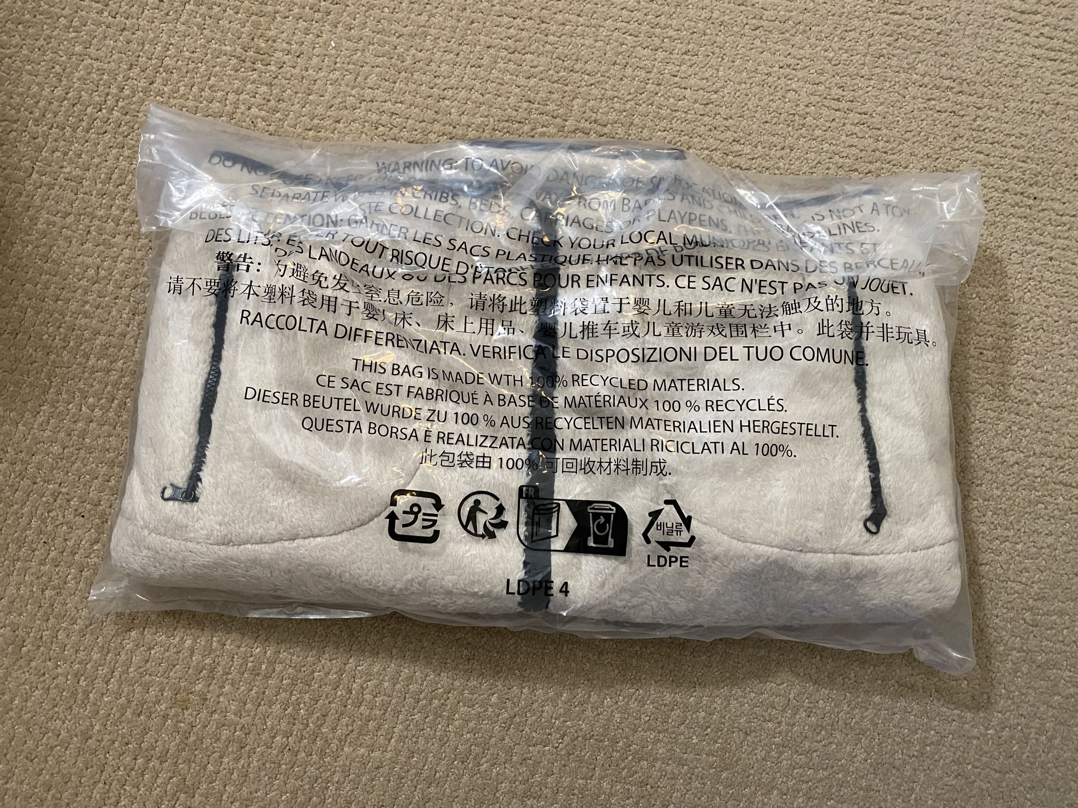 Supreme Brand New Supreme Kate Moss Fleece Jacket Size US M / EU 48-50 / 2 - 3 Thumbnail
