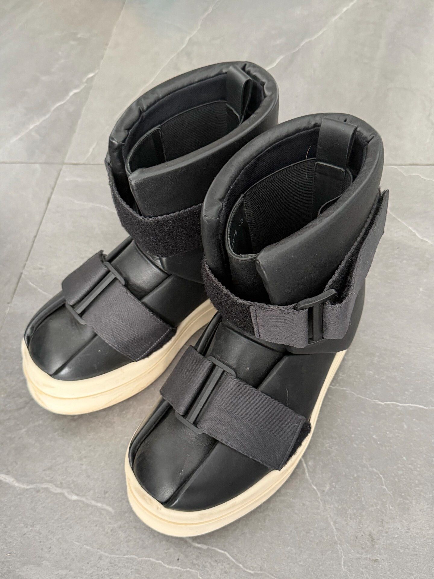 Rick Owens Rick Owens Kwon Ji-yong Fracture Boots Size US 9 / EU 42 - 2 Thumbnail