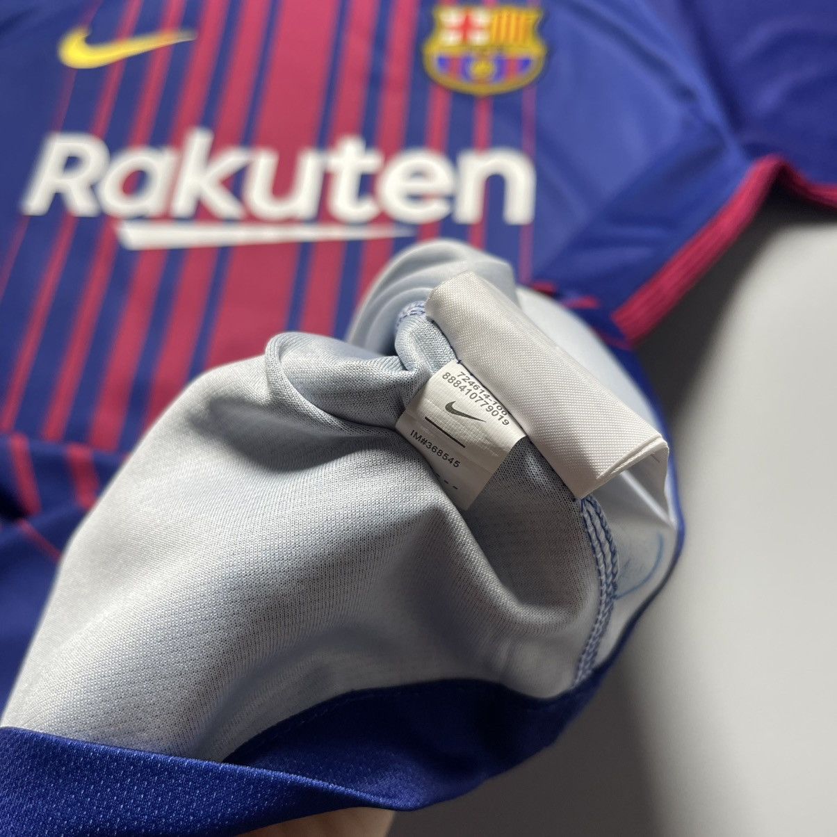 Nike BARCELONA NIKE 2017/2018 FOOTBALL HOME JERSEY #10 MESSI Size US XL / EU 56 / 4 - 9 Thumbnail