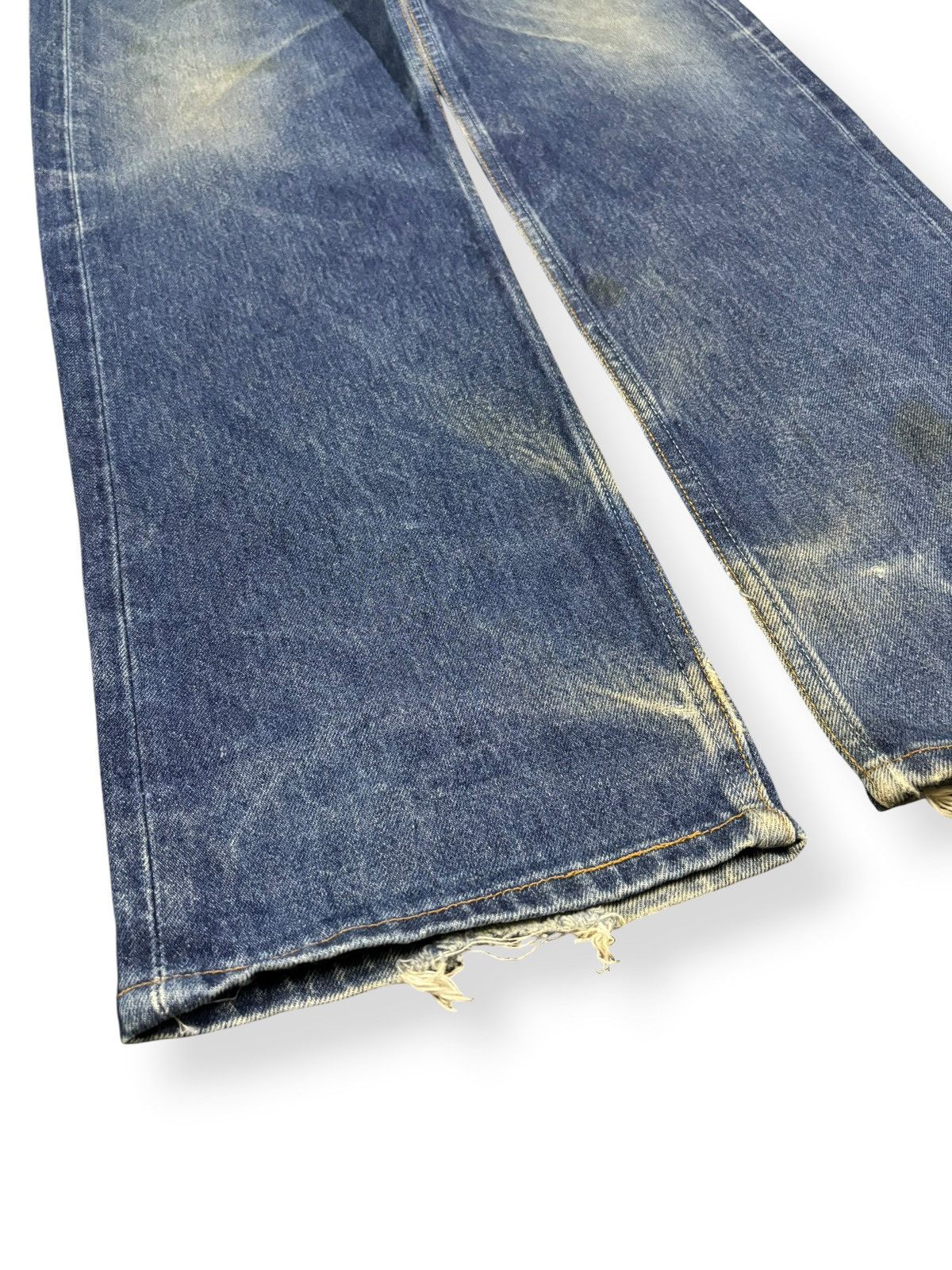 Levi's Vintage 90s Levis 501XX Button Fly Mud Wash Loose Fit Jeans Size US 37 - 7 Thumbnail