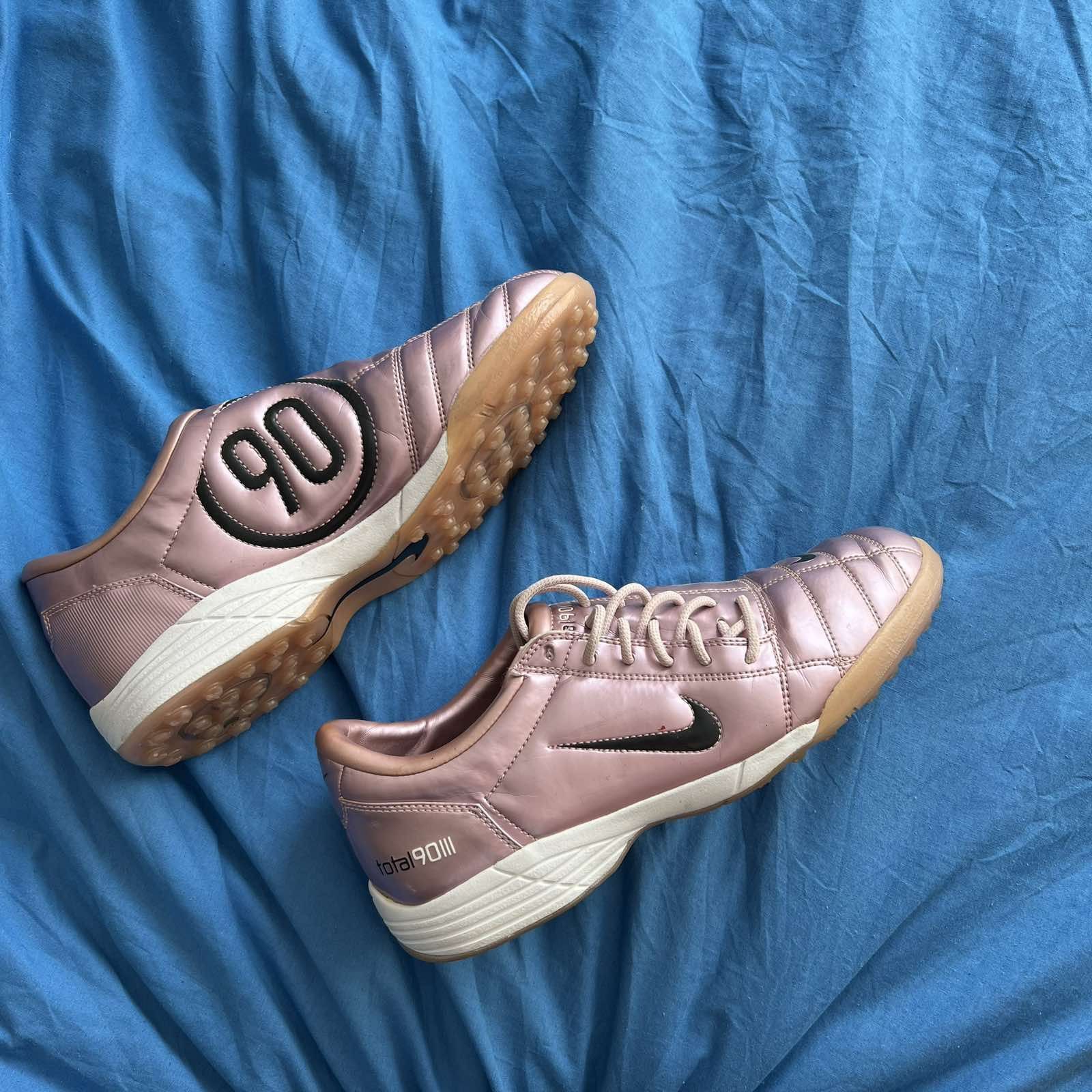 Nike Vintage Nike Total 90 III Pink Indoor Futsal cleats mens Size US 9 / EU 42 - 2 Thumbnail