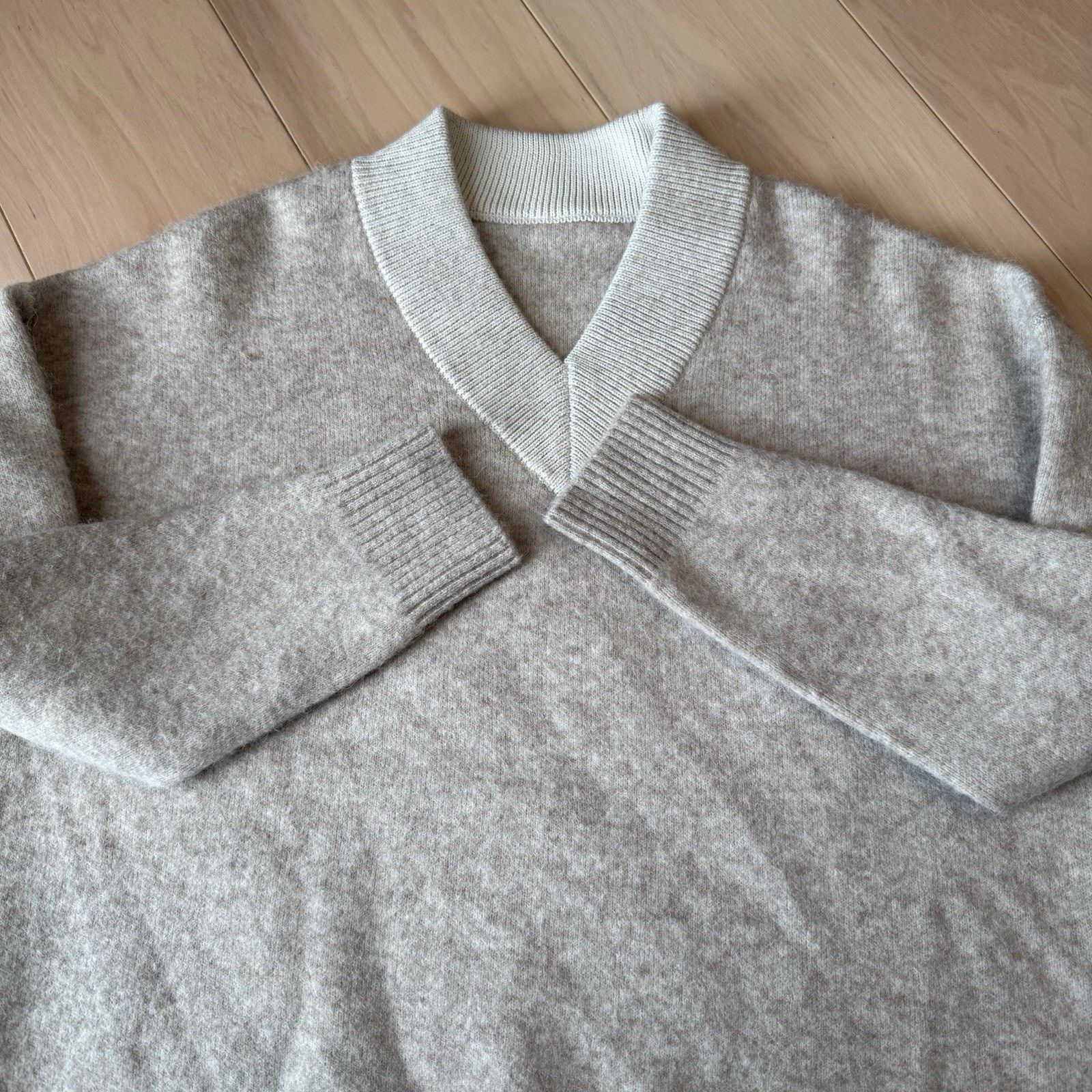Lululemon Lululemon Alpaca Wool Blend V Neck Sweater Women's Small Size S / US 4 / IT 40 - 4 Thumbnail