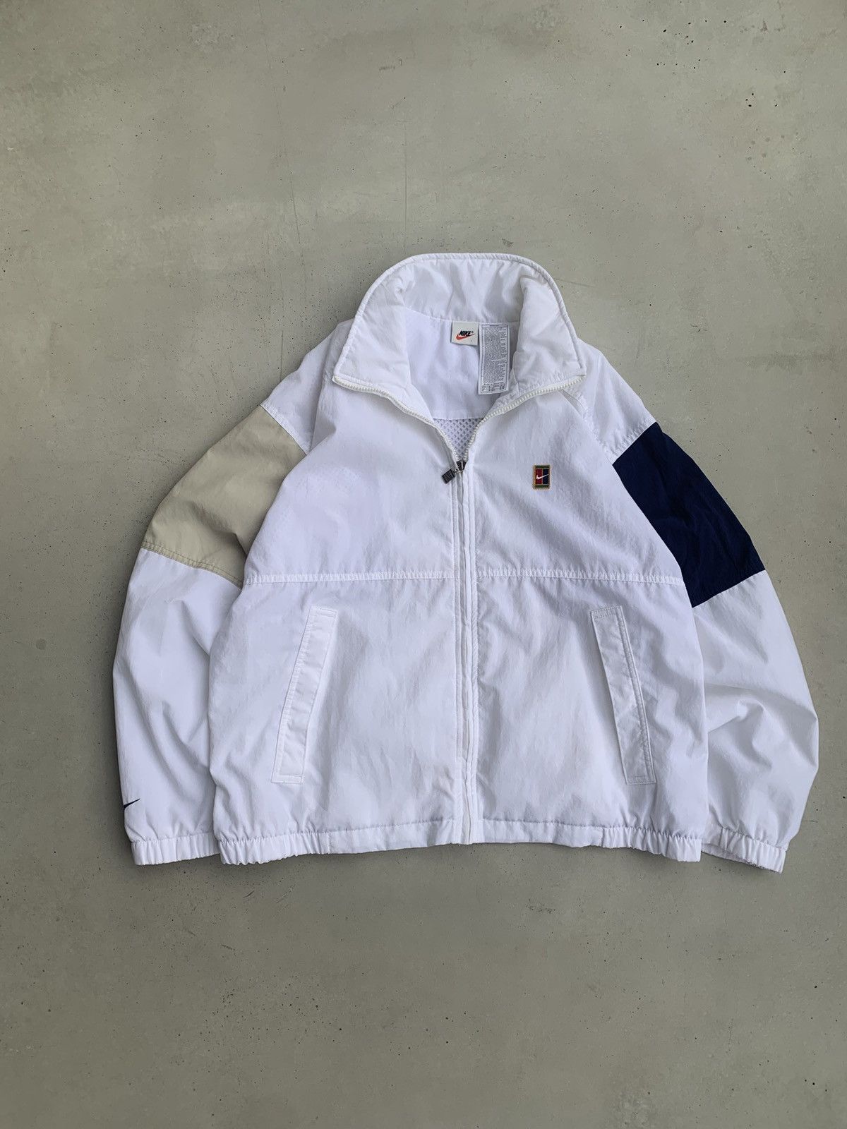 Nike Nike Court Jacket Vintage Olympic Zip Streetwear Style Size US L / EU 52-54 / 3 - 1 Thumbnail
