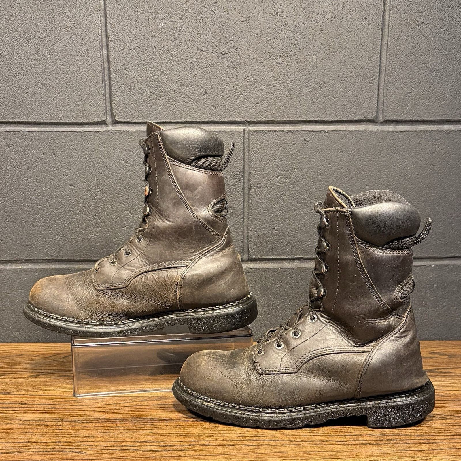 Red Wing Vintage Red Wing 1411 Brown Leather 8” EH Work Boots Size US 8 / EU 41 - 1 Thumbnail