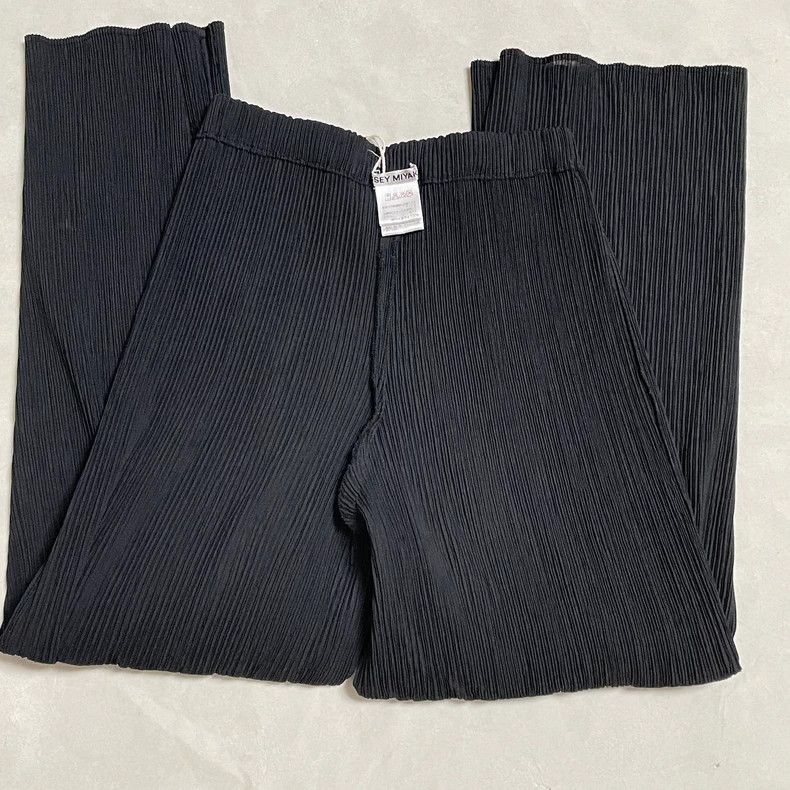 Issey Miyake Issey Miyake size:1 Black pleated long-sleeved cardigan Size M / US 6-8 / IT 42-44 - 4 Thumbnail