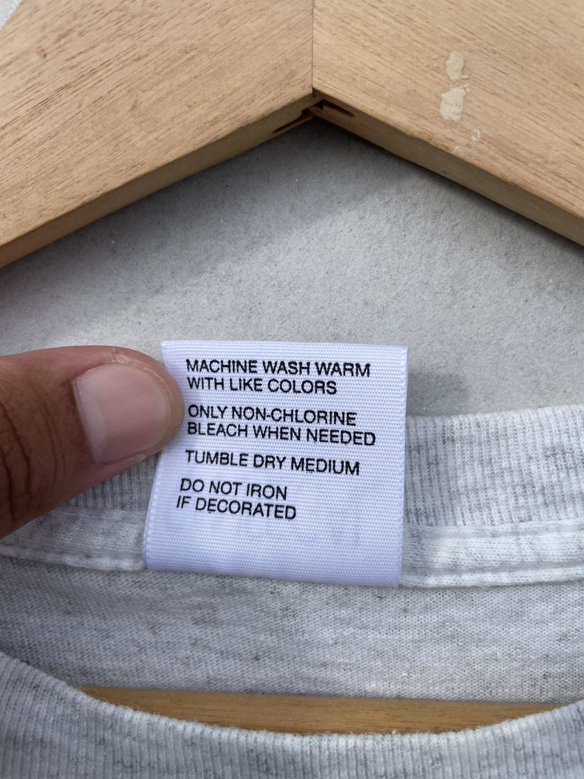 Vintage 🔥Accept Binding Offer🔥 Niagara Falls Size US L / EU 52-54 / 3 - 4 Thumbnail